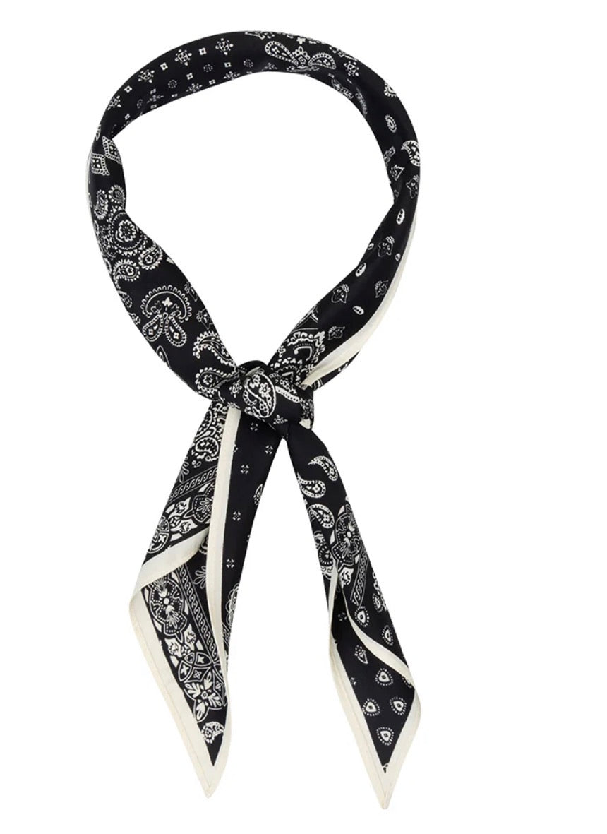 Foulard bandana fantasia noir club Manhattan