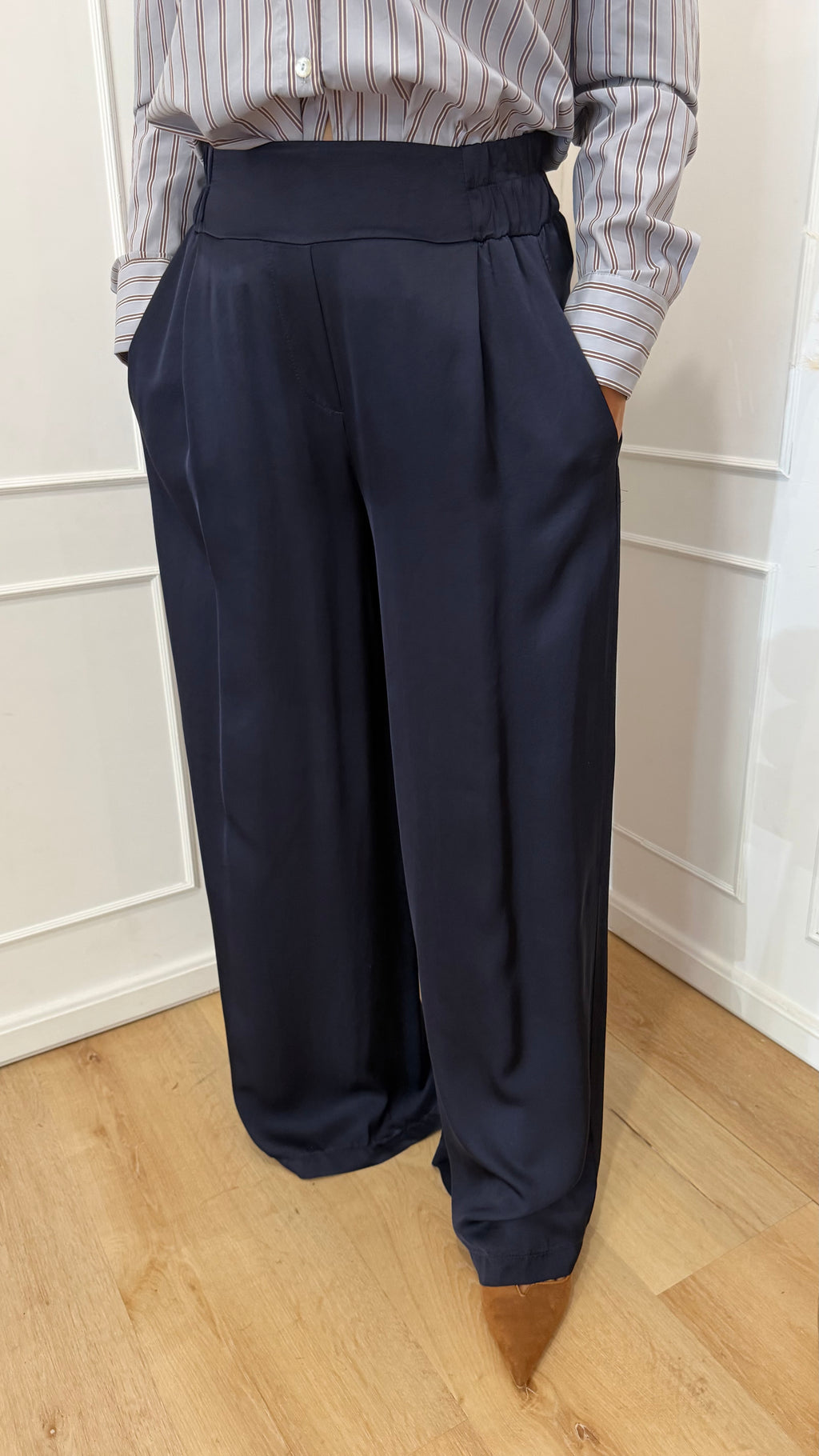 Pantalone effetto raso blu susymix