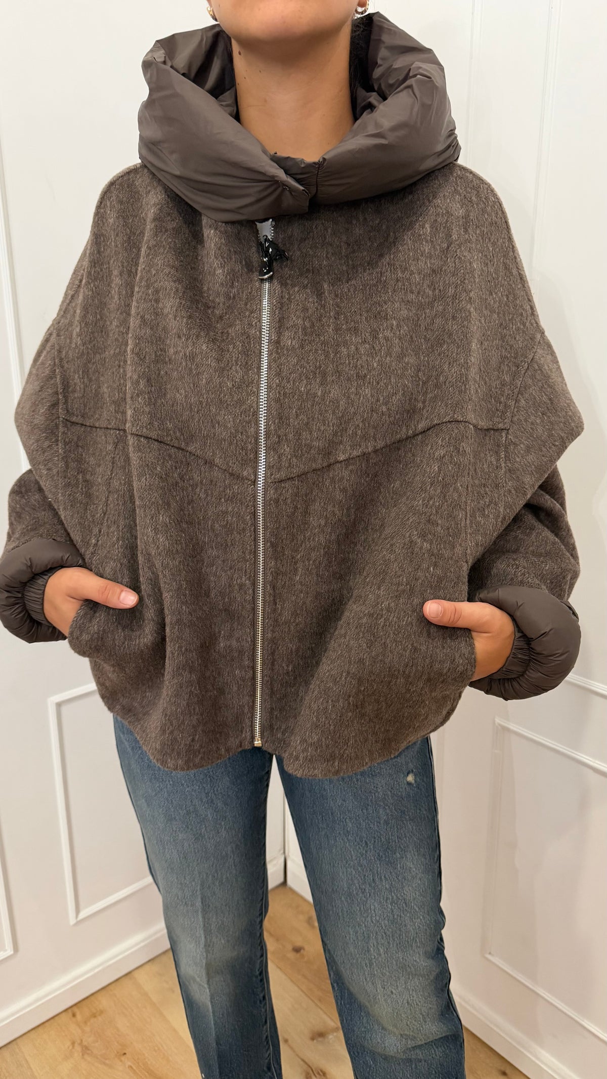 Cappotto bomber con cappuccio moro Haveone