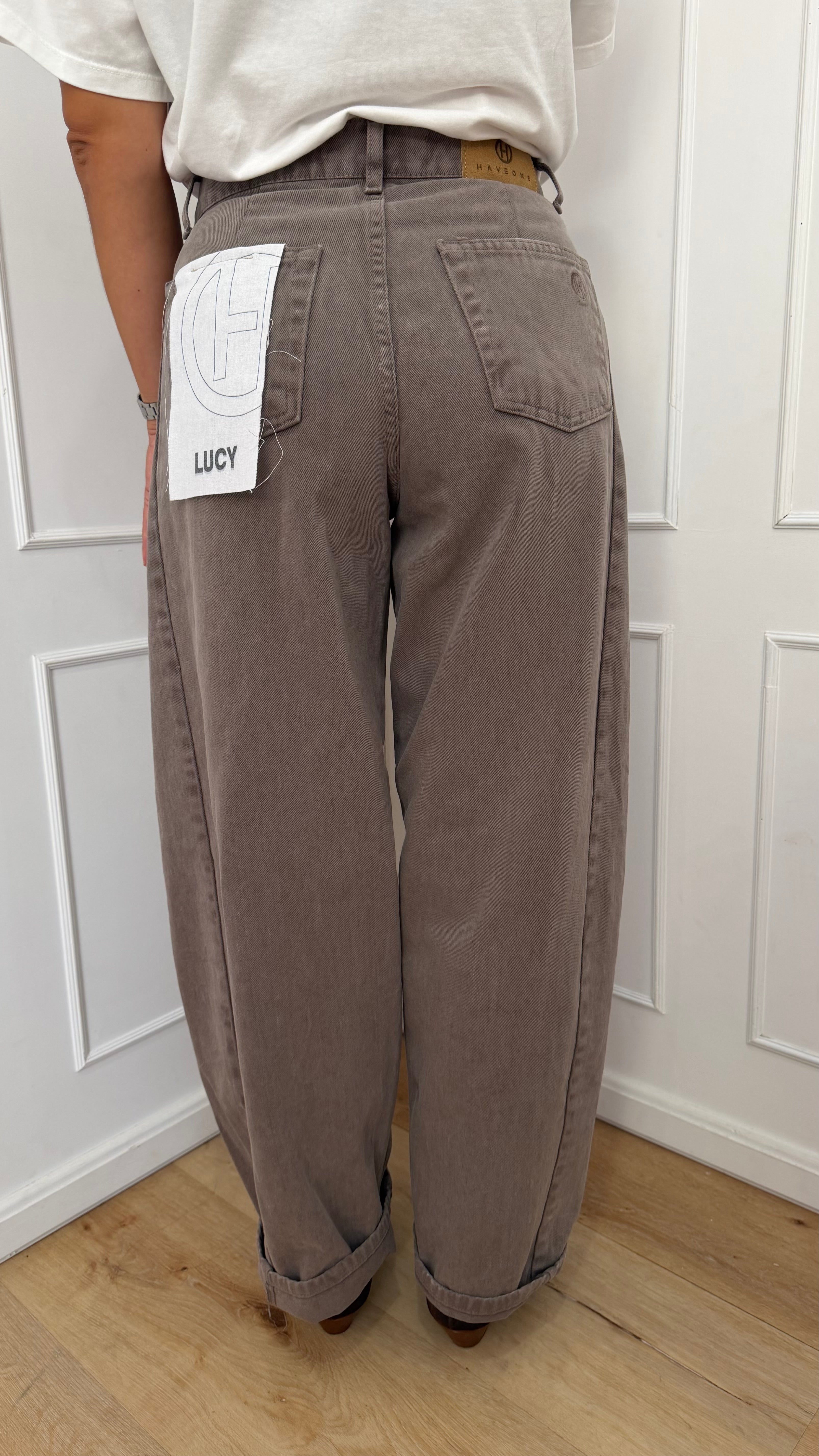Jeans Lucy barrel in denim fango - HaveOne