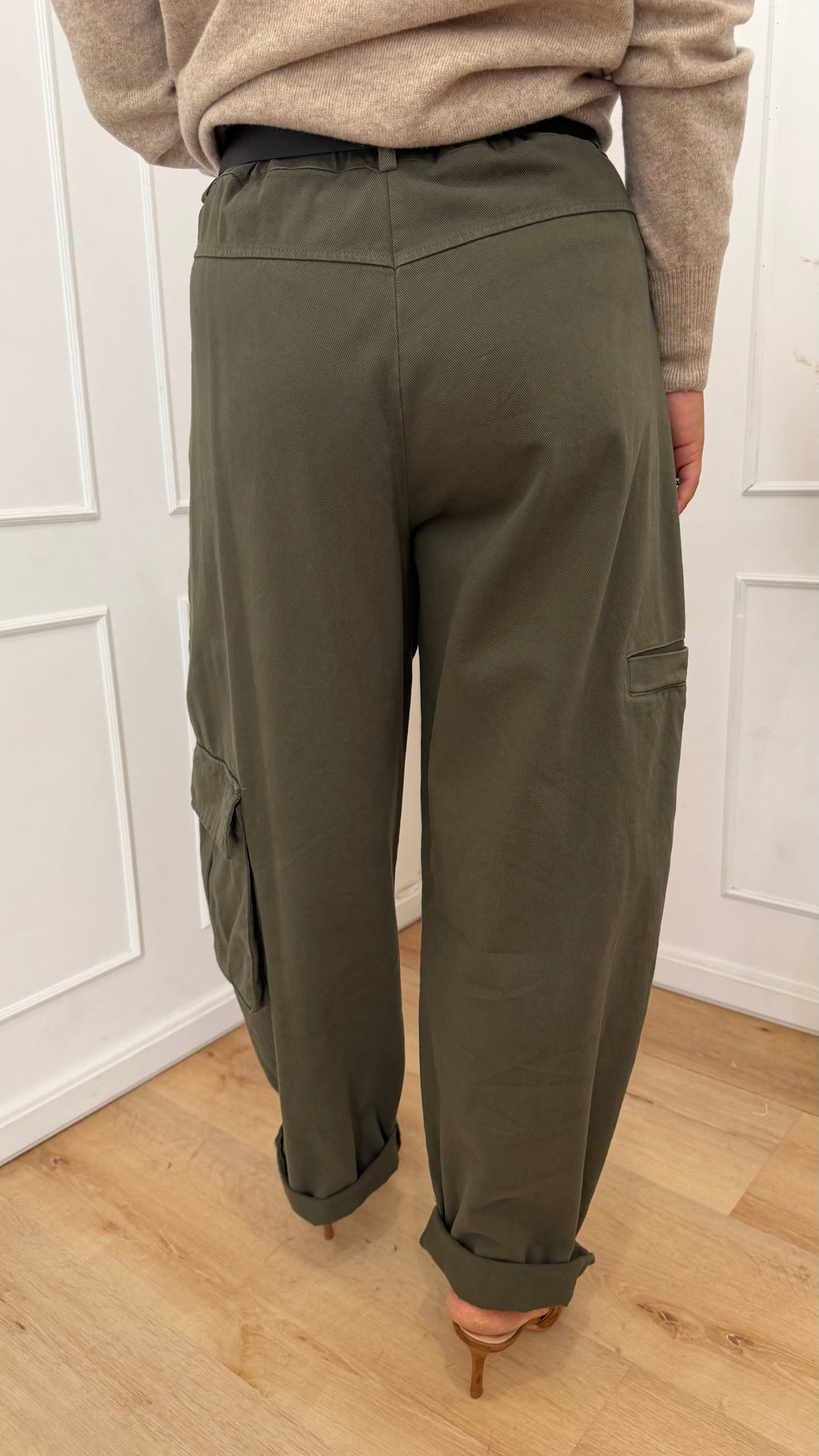Pantalone ovetto tasconato verde militare susymix