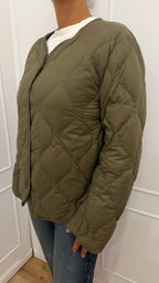 Piumino con impunture verde militare Haveone