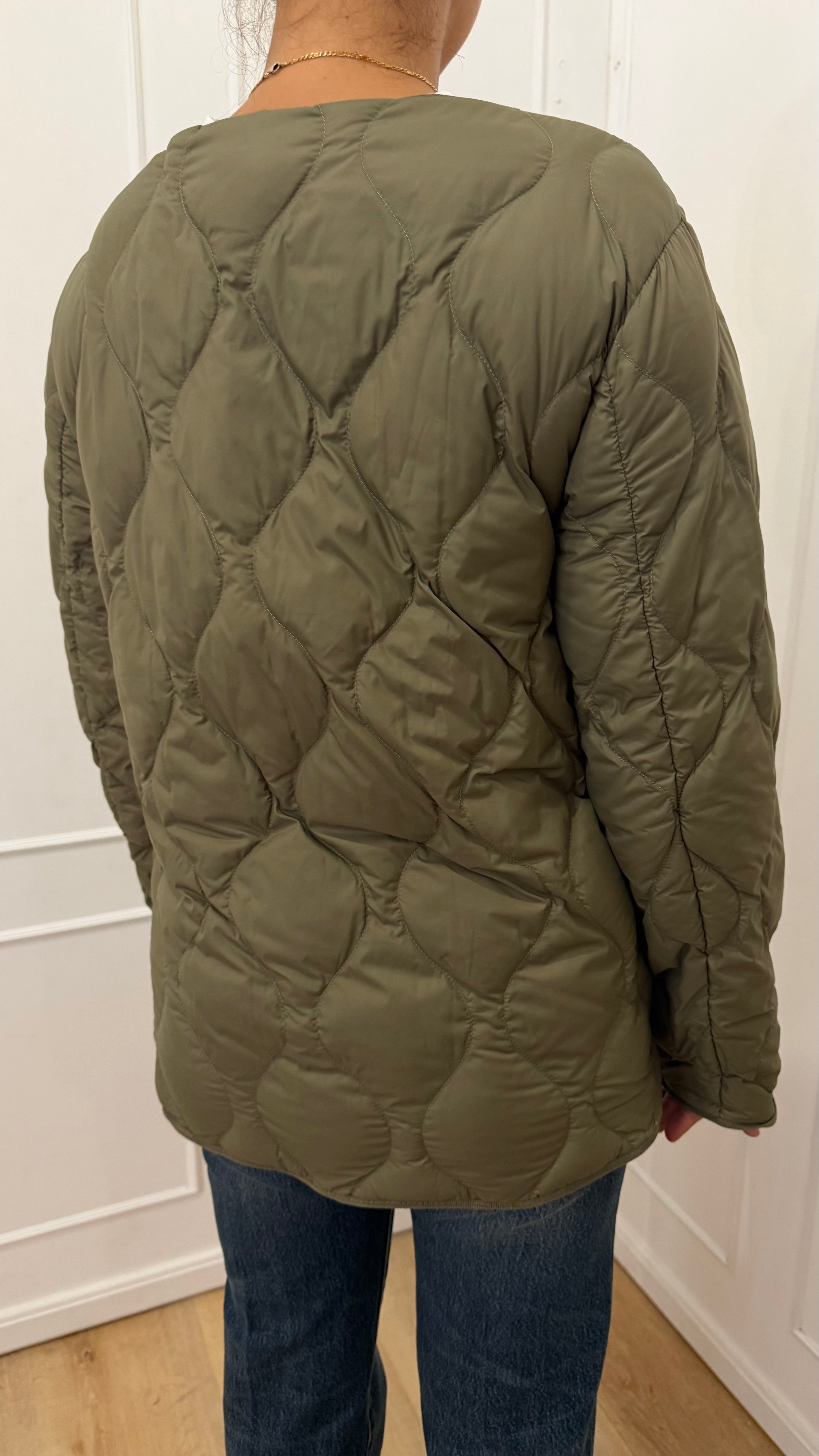 Piumino con impunture verde militare Haveone