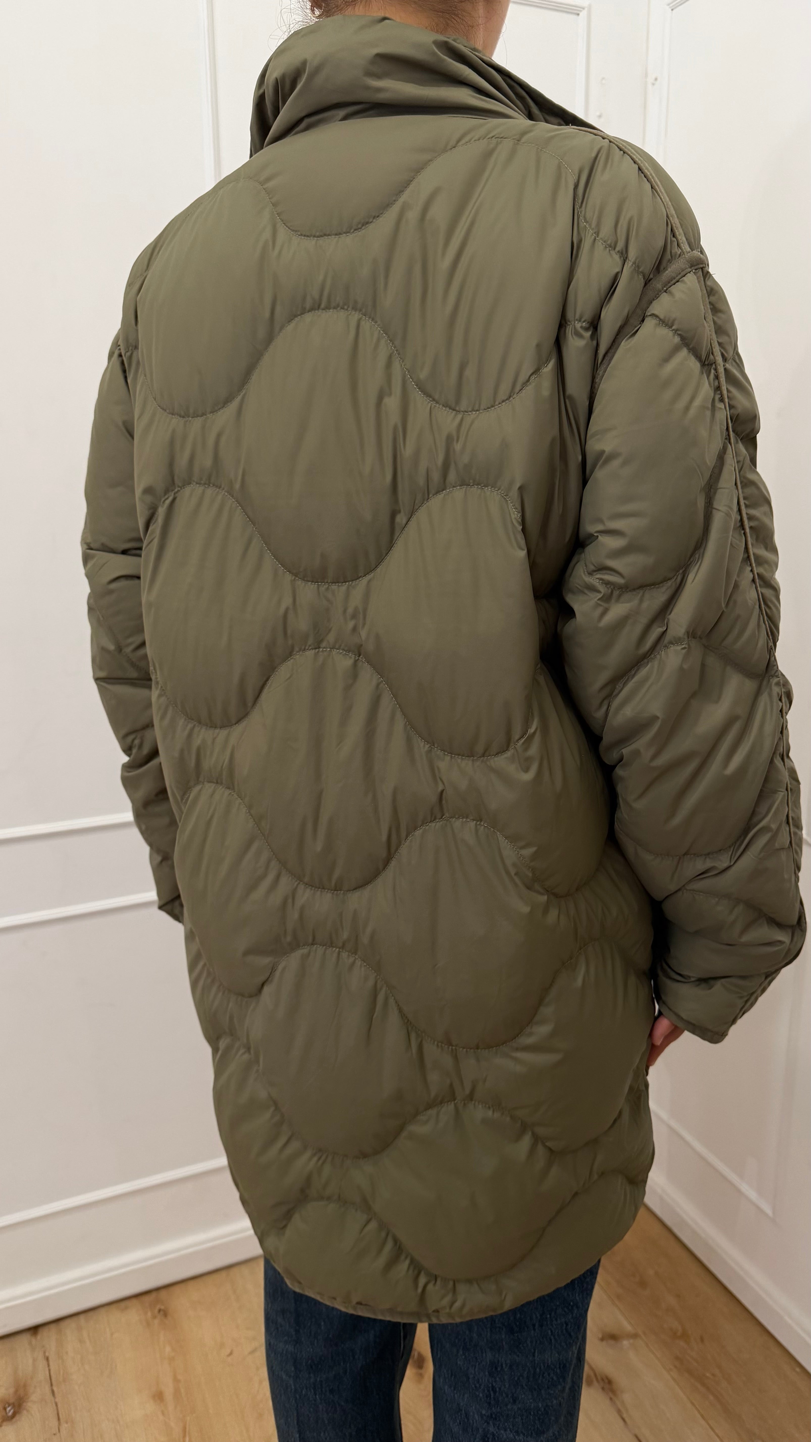 Piumino midi con impunture verde militare Haveone