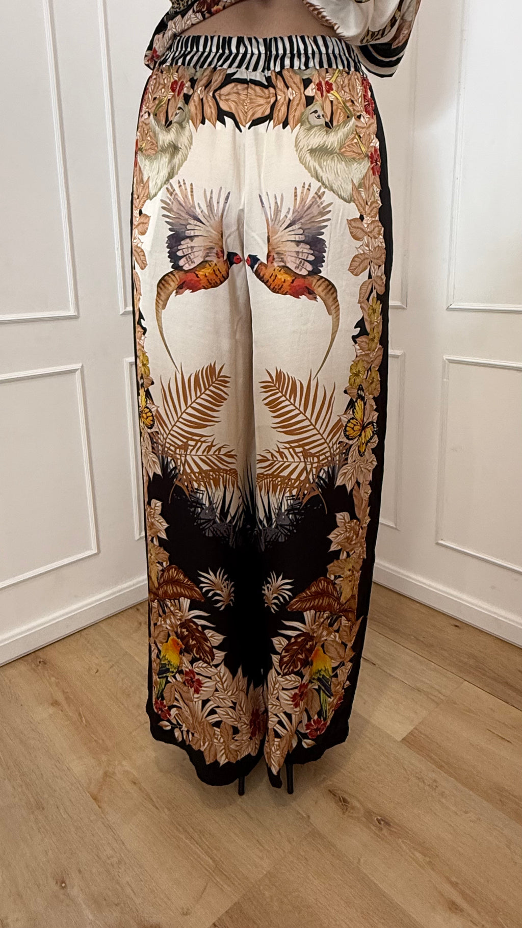 Pantalone forte dei marmi anomie