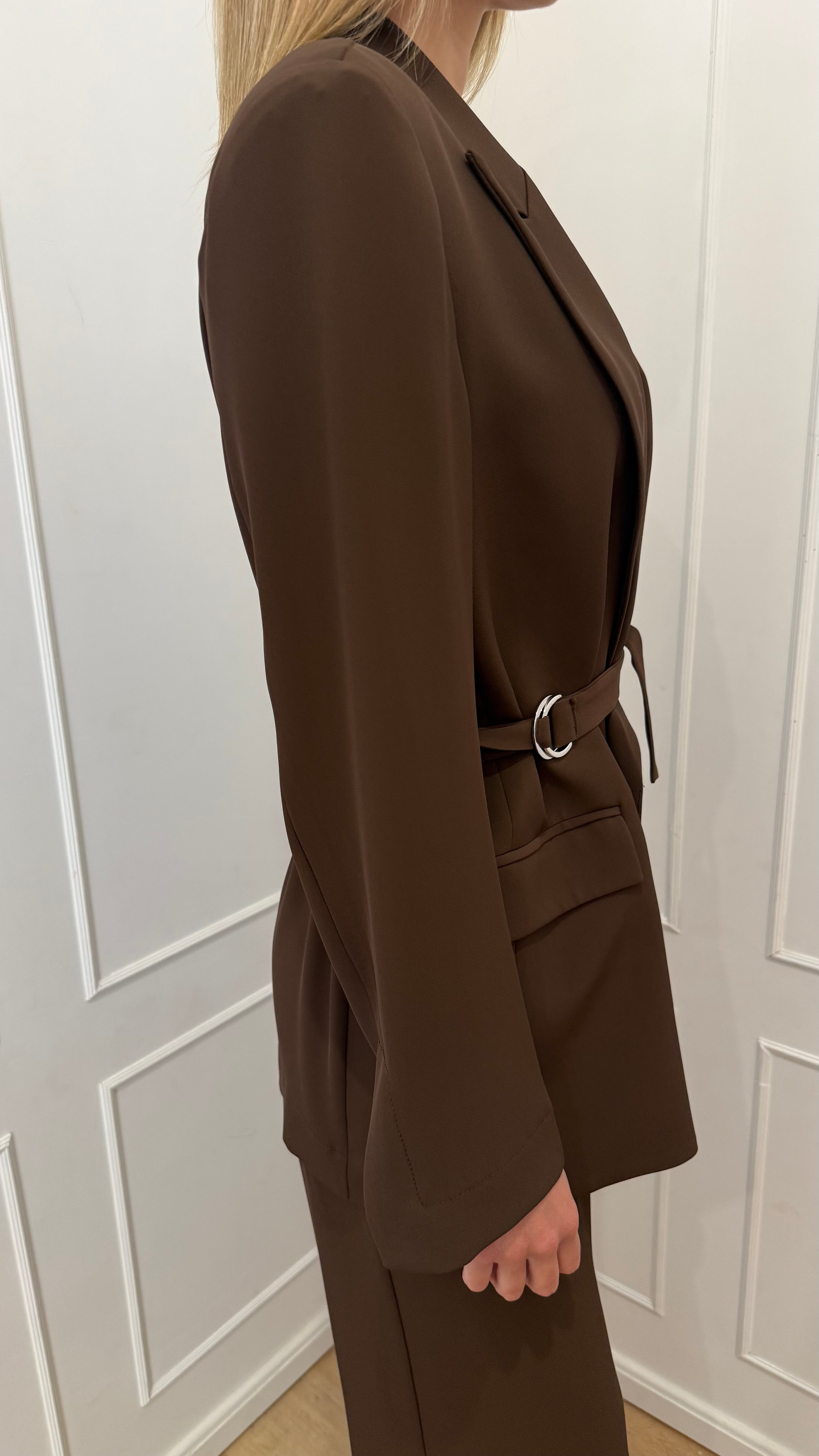 Tailleur con cintura moro kontatto