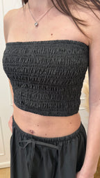 Top corto arricciato grigio  Glamorous
