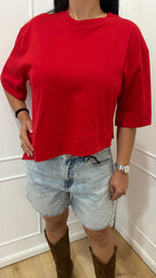 T-shirt rossa con punta laterale Vicolo