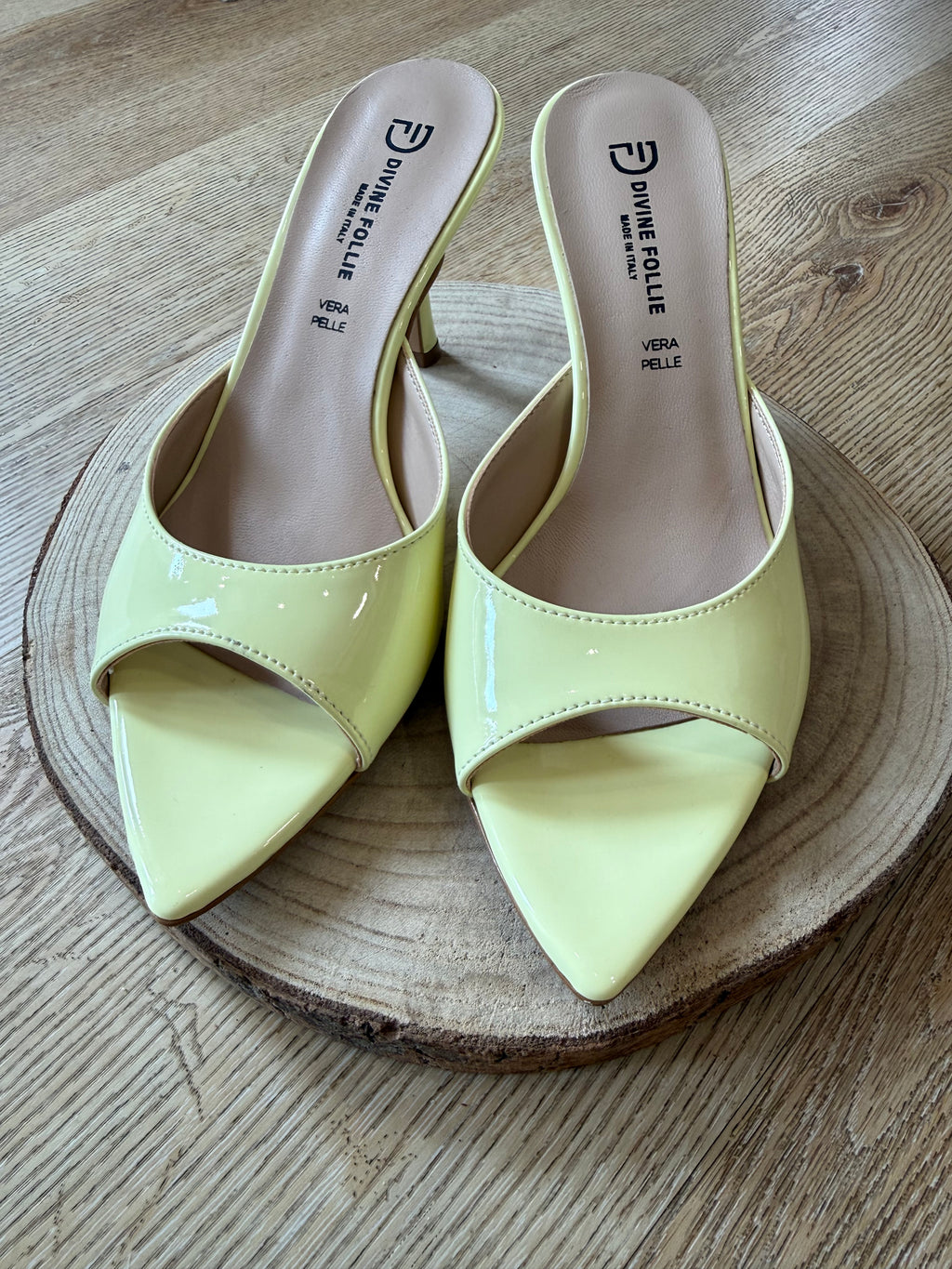 Décolleté sabot giallo divine follie