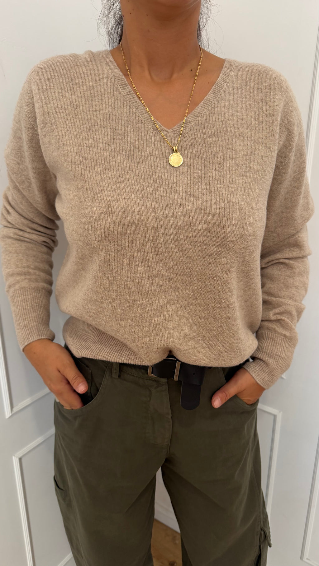 Maglia scollo a V senza cuciture beige griffai