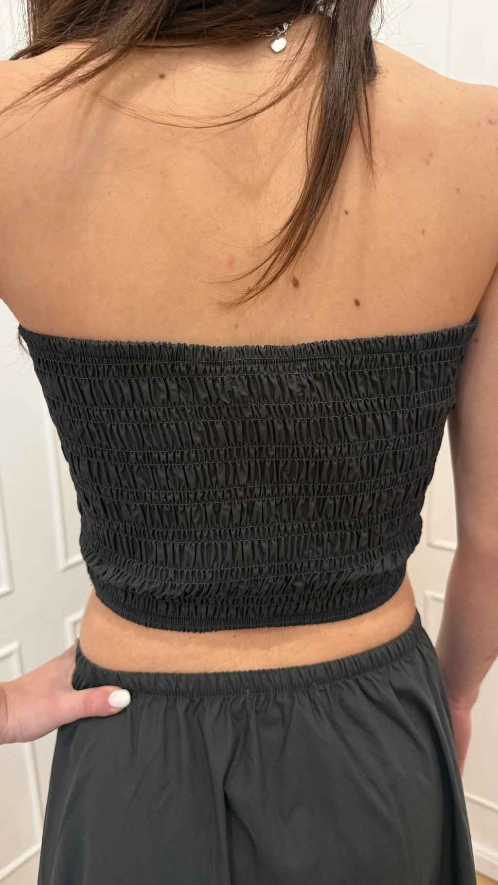 Top corto arricciato grigio  Glamorous