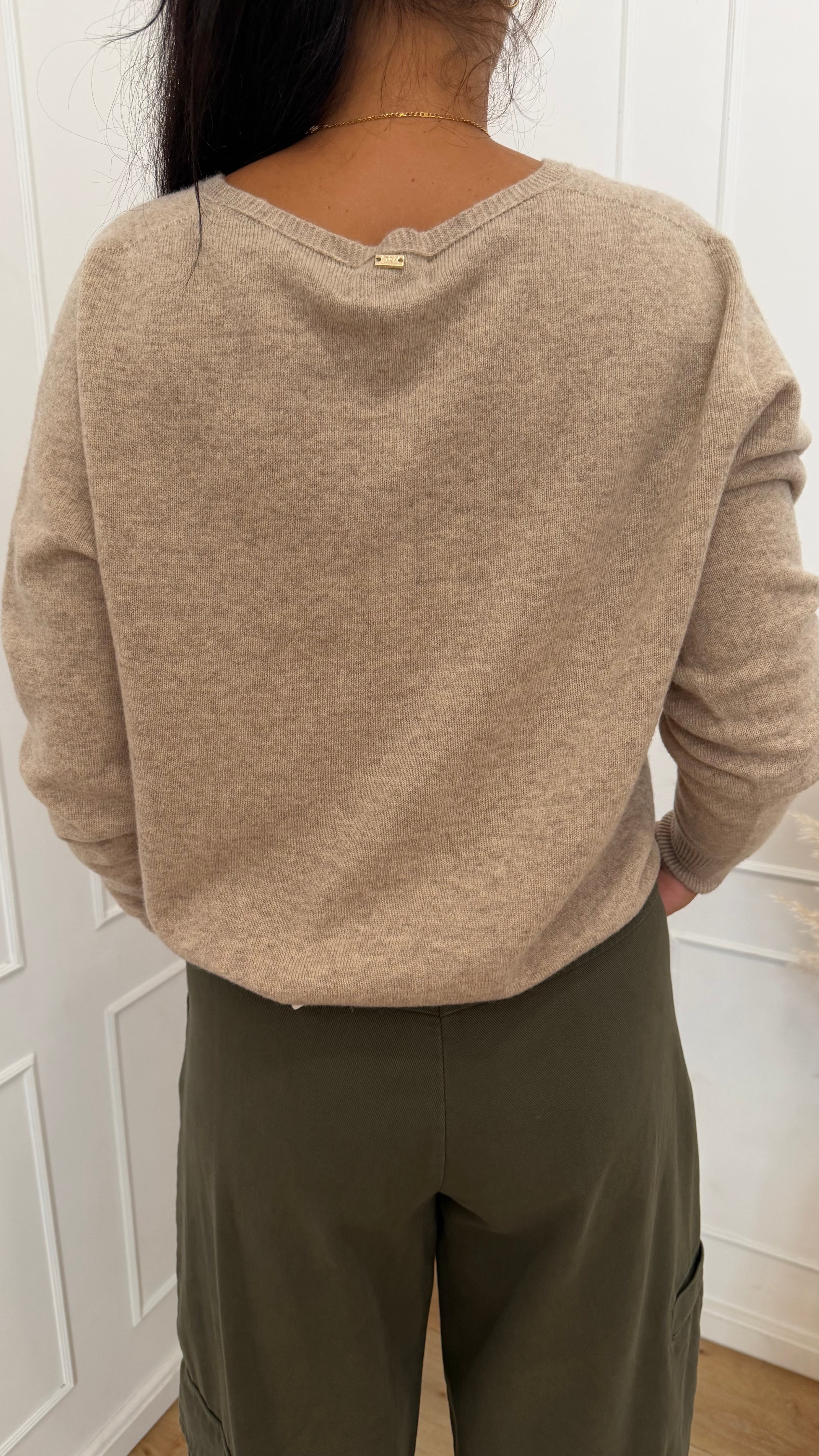 Maglia scollo a V senza cuciture beige griffai