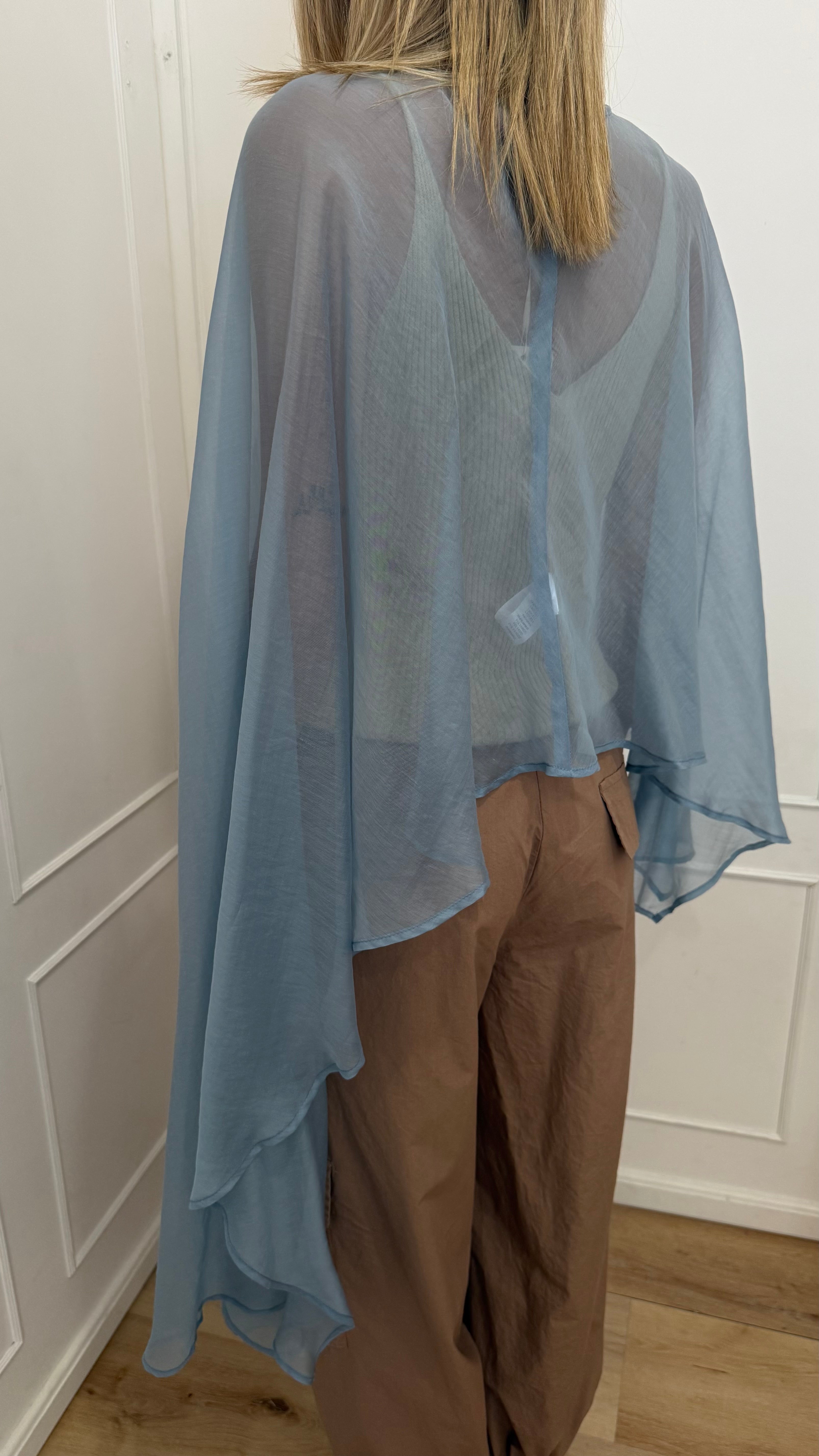 Mantella chiffon azzurra  kontatto