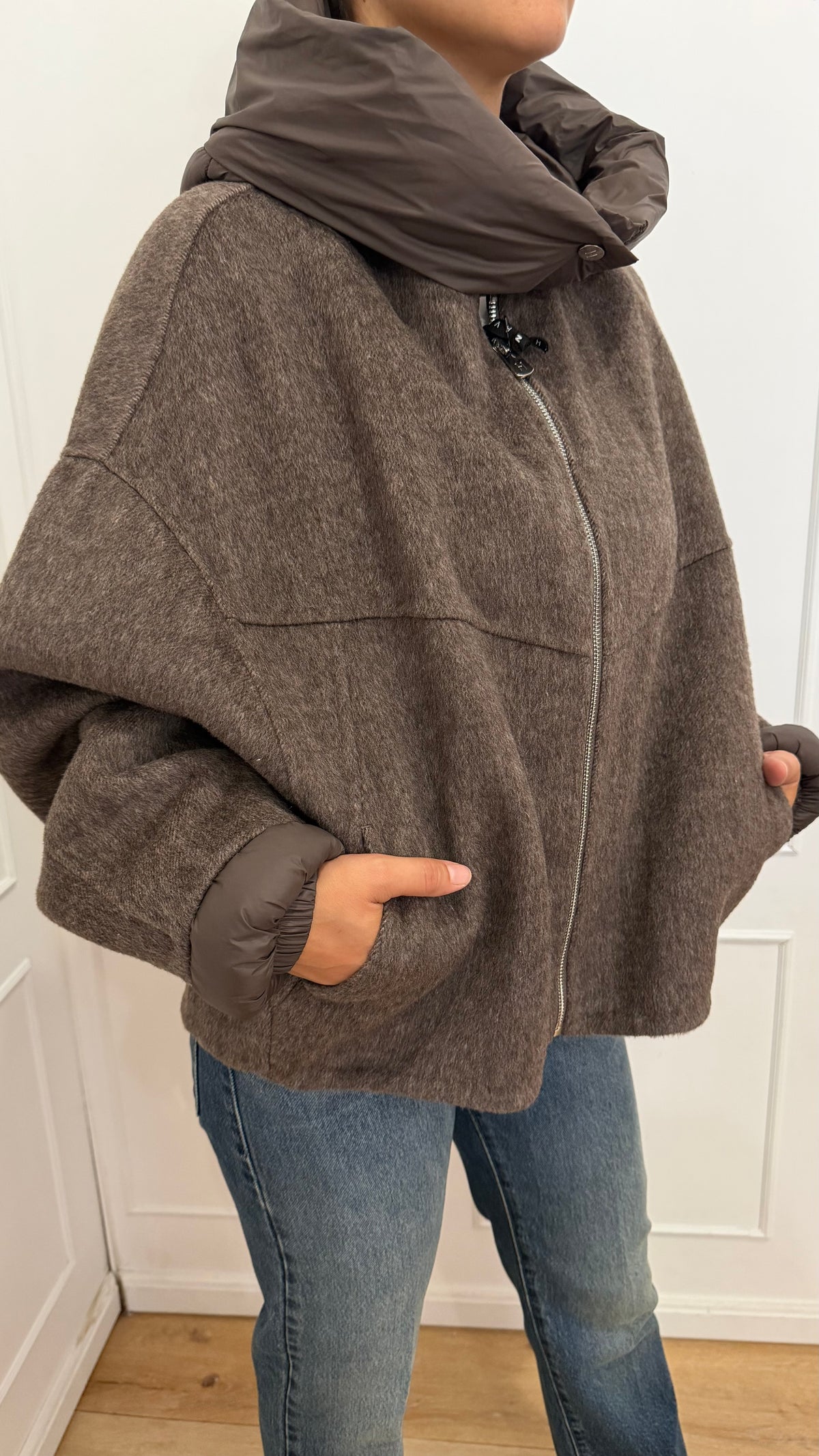 Cappotto bomber con cappuccio moro Haveone