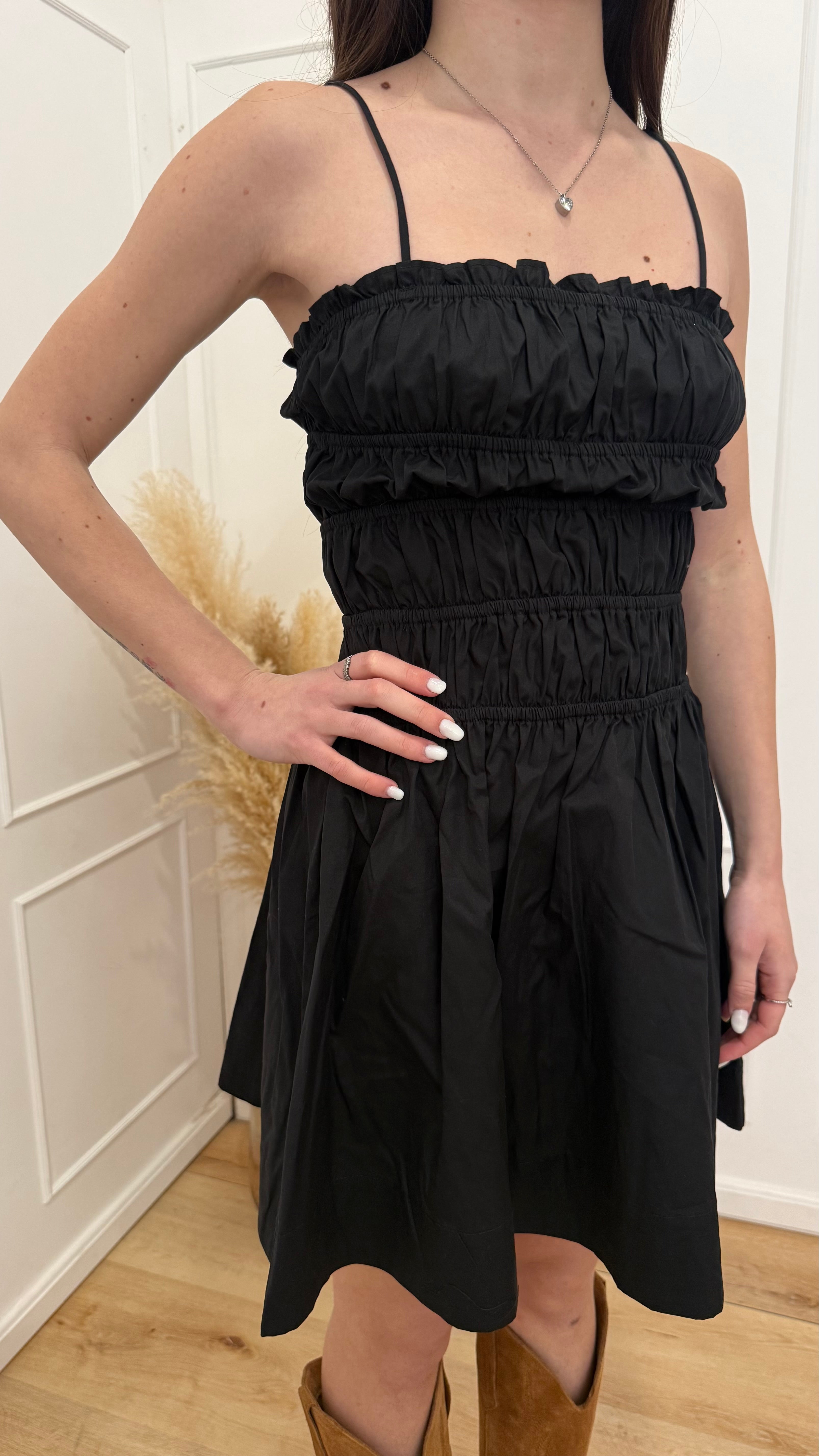 Abito corto nero con Laccini Glamorous