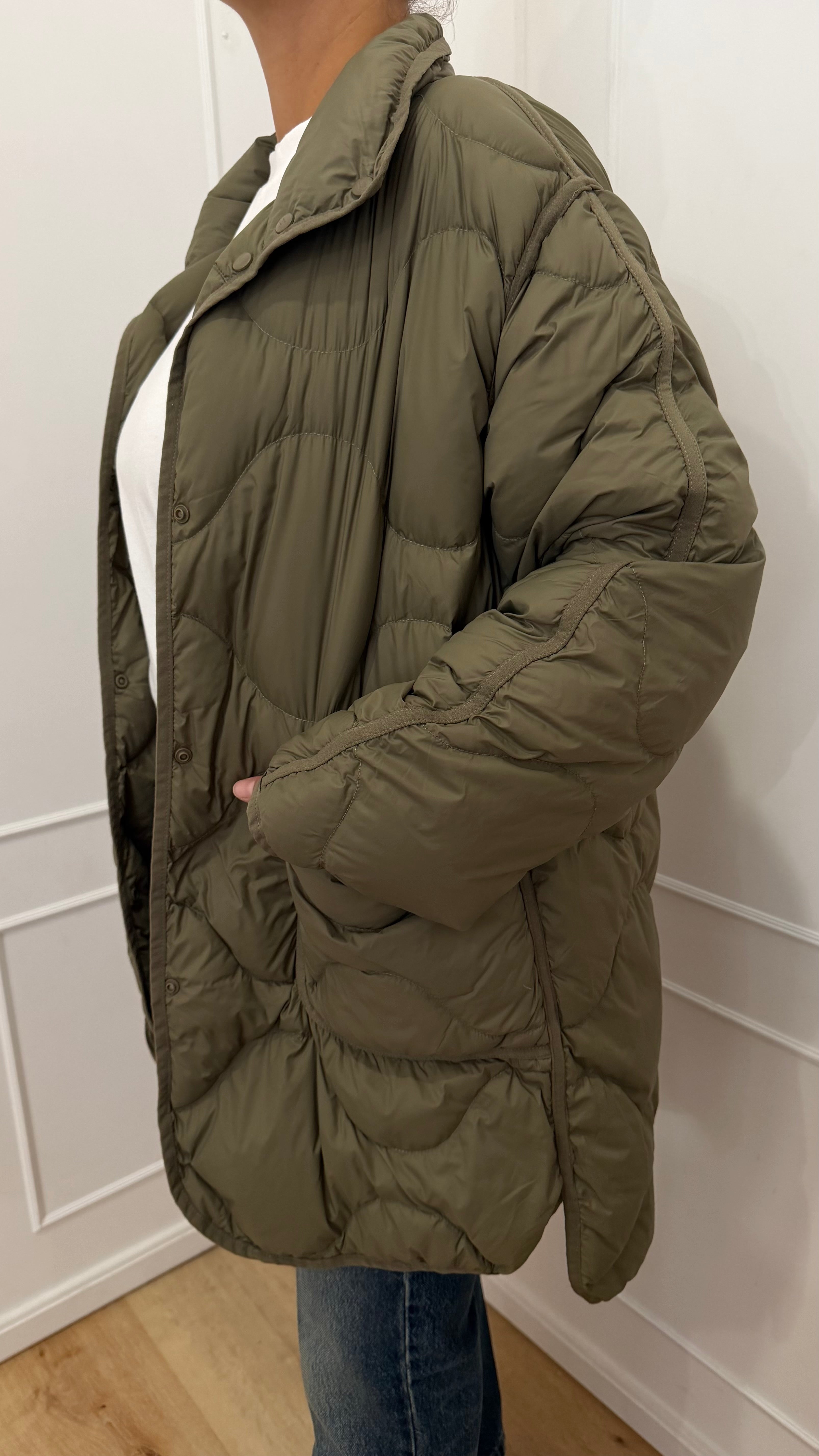 Piumino midi con impunture verde militare Haveone