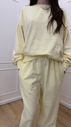 Completo in felpa Susy Mix giallo
