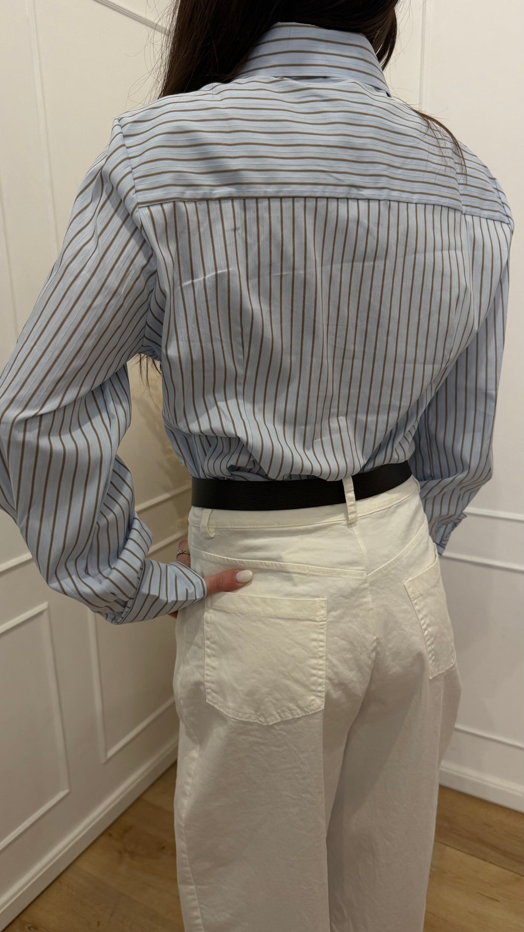 Camicia azzurra a righe con bottone gioiello Susy mix