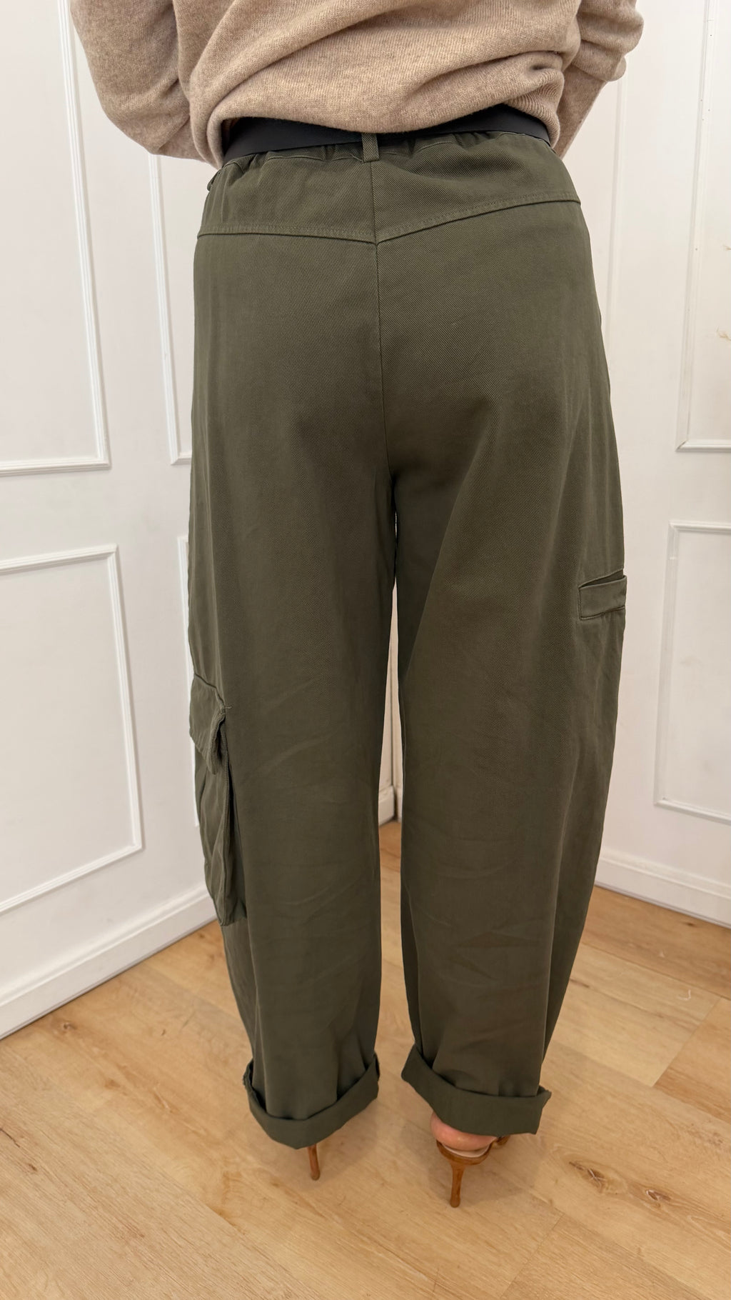 Pantalone ovetto tasconato verde militare susymix