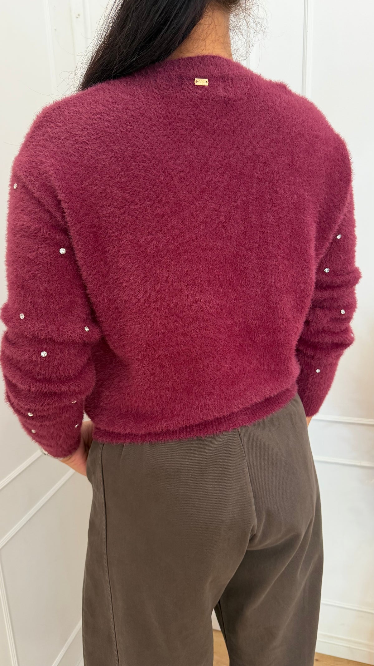 Paricollo bordeaux effetto pelo con strass Griffai