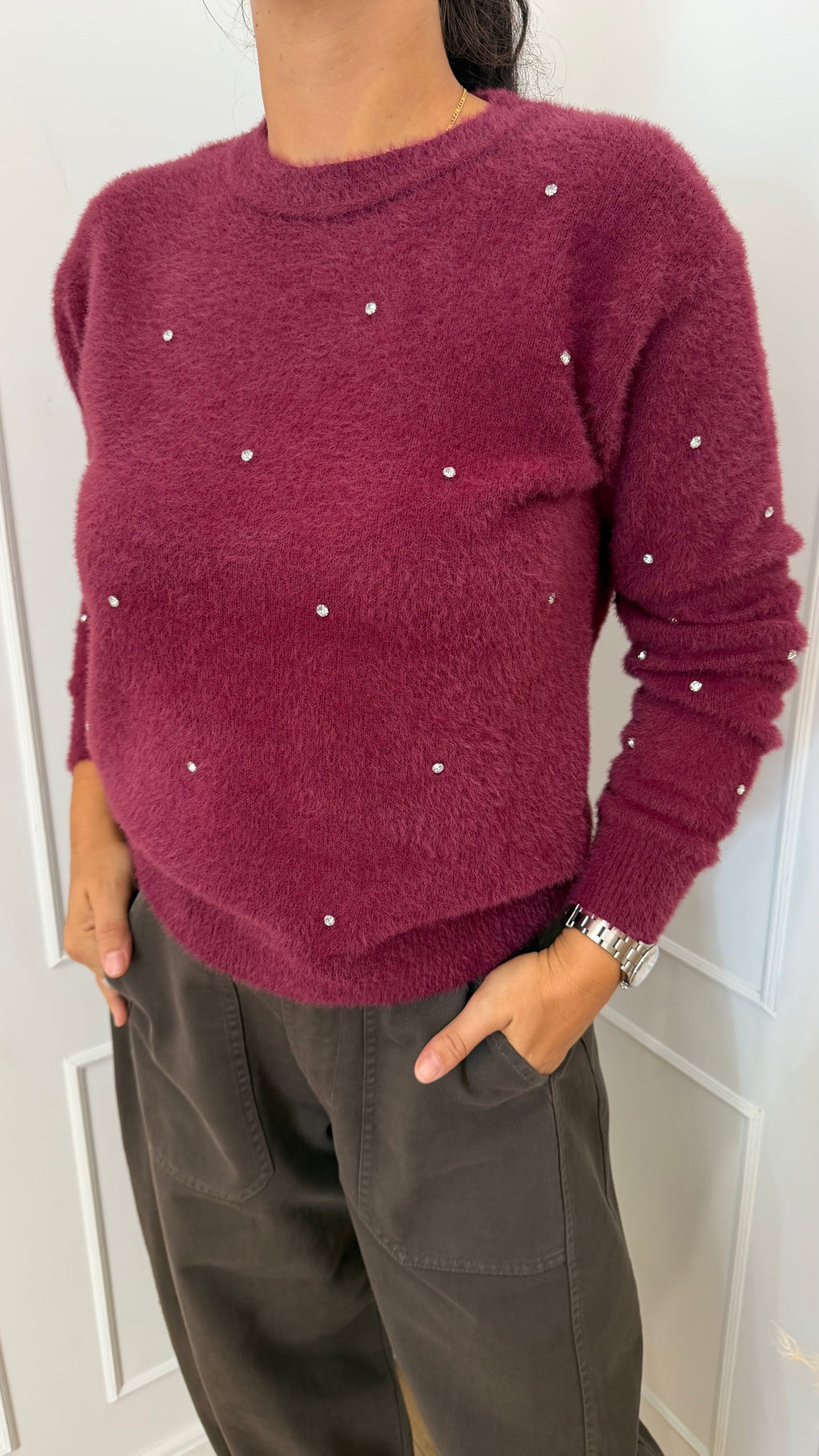 Paricollo bordeaux effetto pelo con strass Griffai