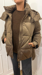 Piumino maxi con cappuccio tortora Have One