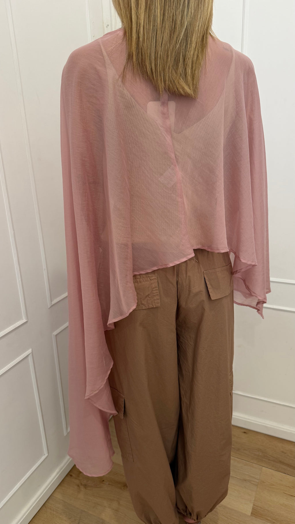Mantella chiffon petalo kontatto