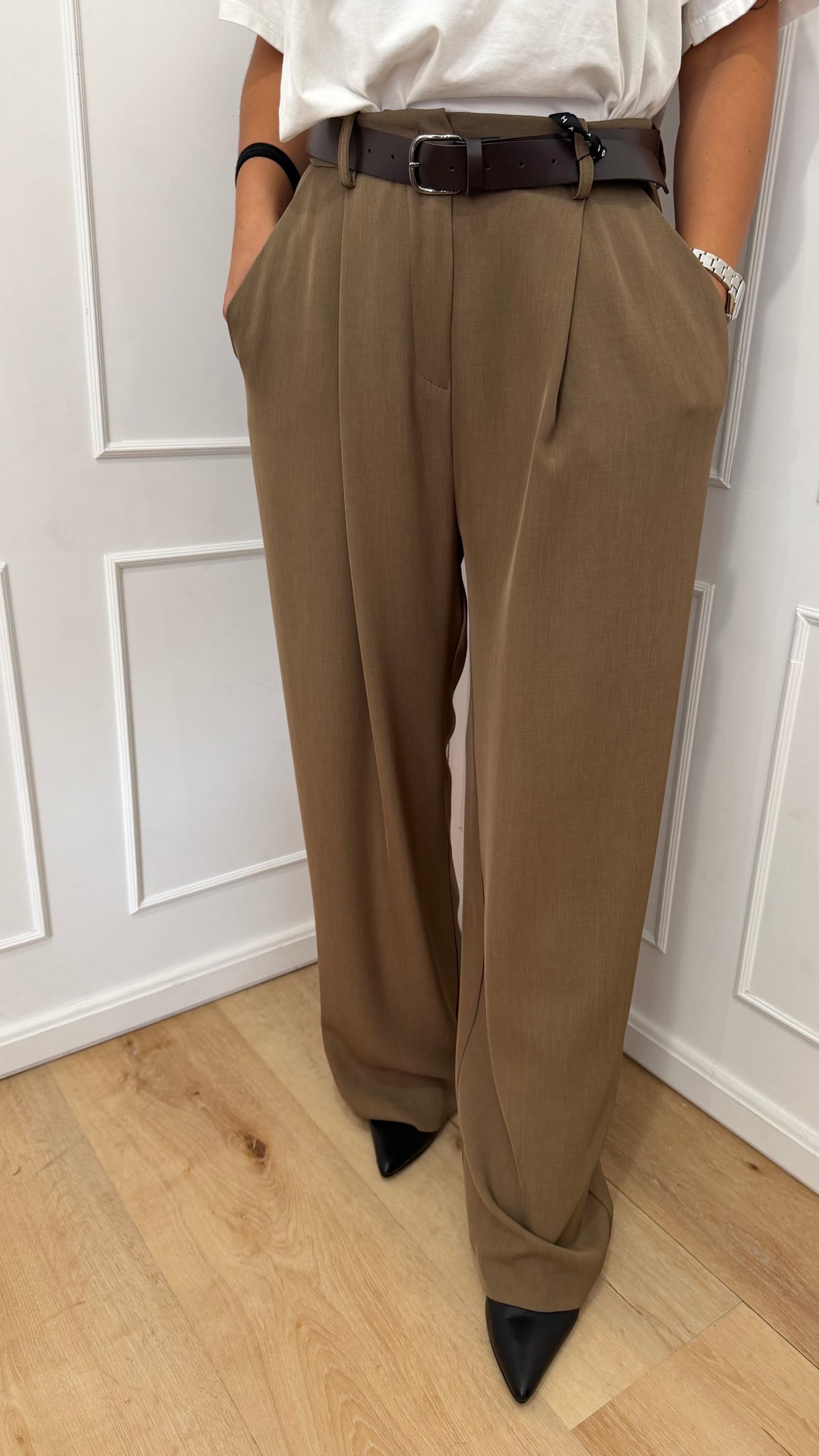 Pantalone taglio uomo carota tortora  Haveone
