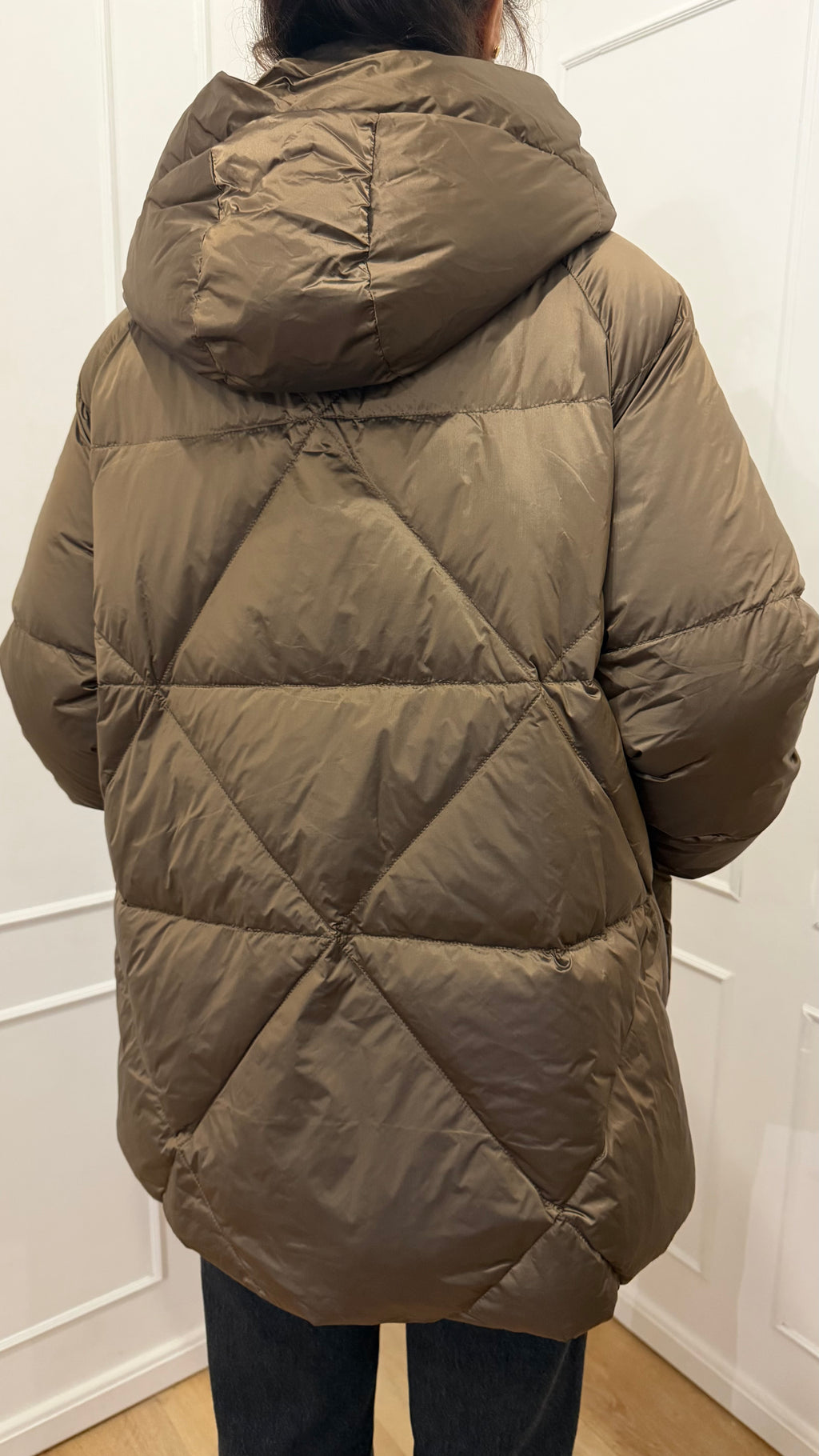 Piumino maxi con cappuccio tortora Have One