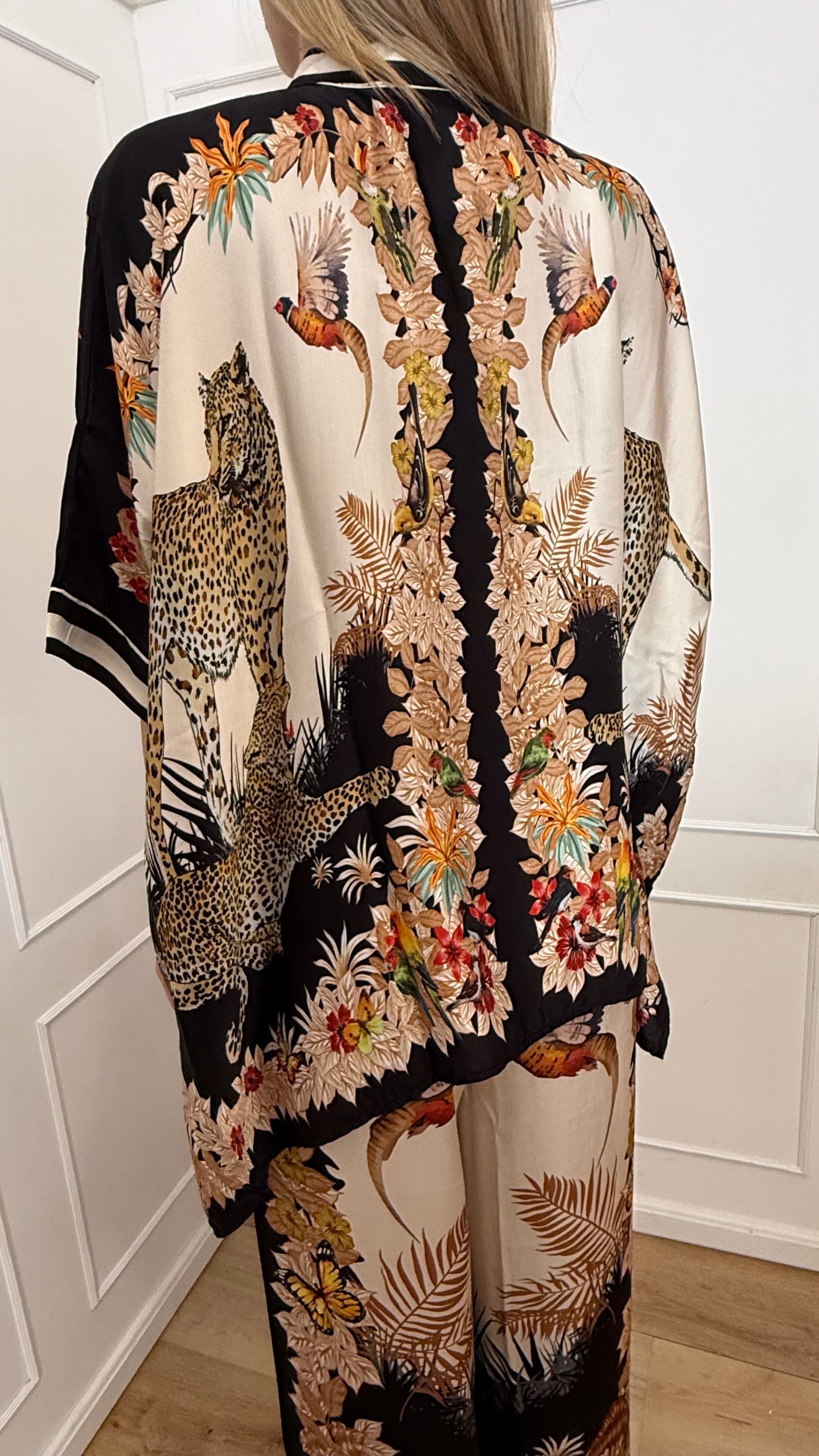 Camicia forte dei marmi anomie