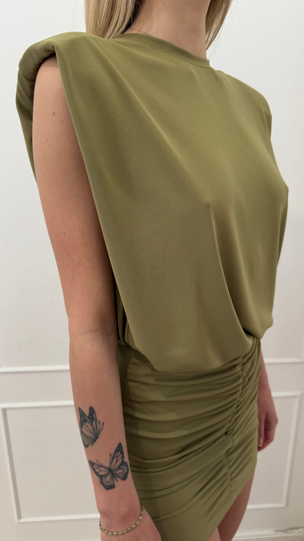 T shirt spalline verde oliva  kontatto