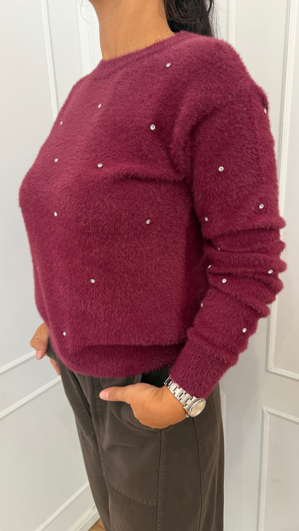Paricollo bordeaux effetto pelo con strass Griffai