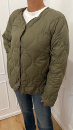 Piumino con impunture verde militare Haveone