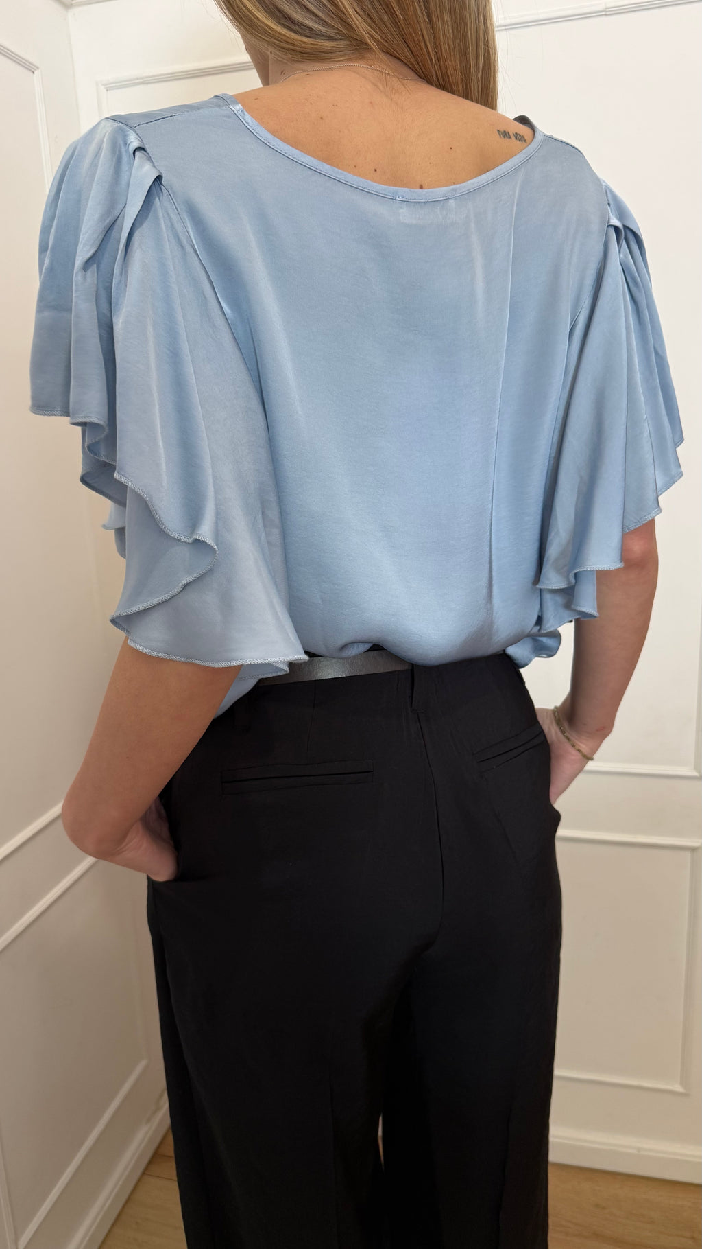 Blusa volant azzurra susymix