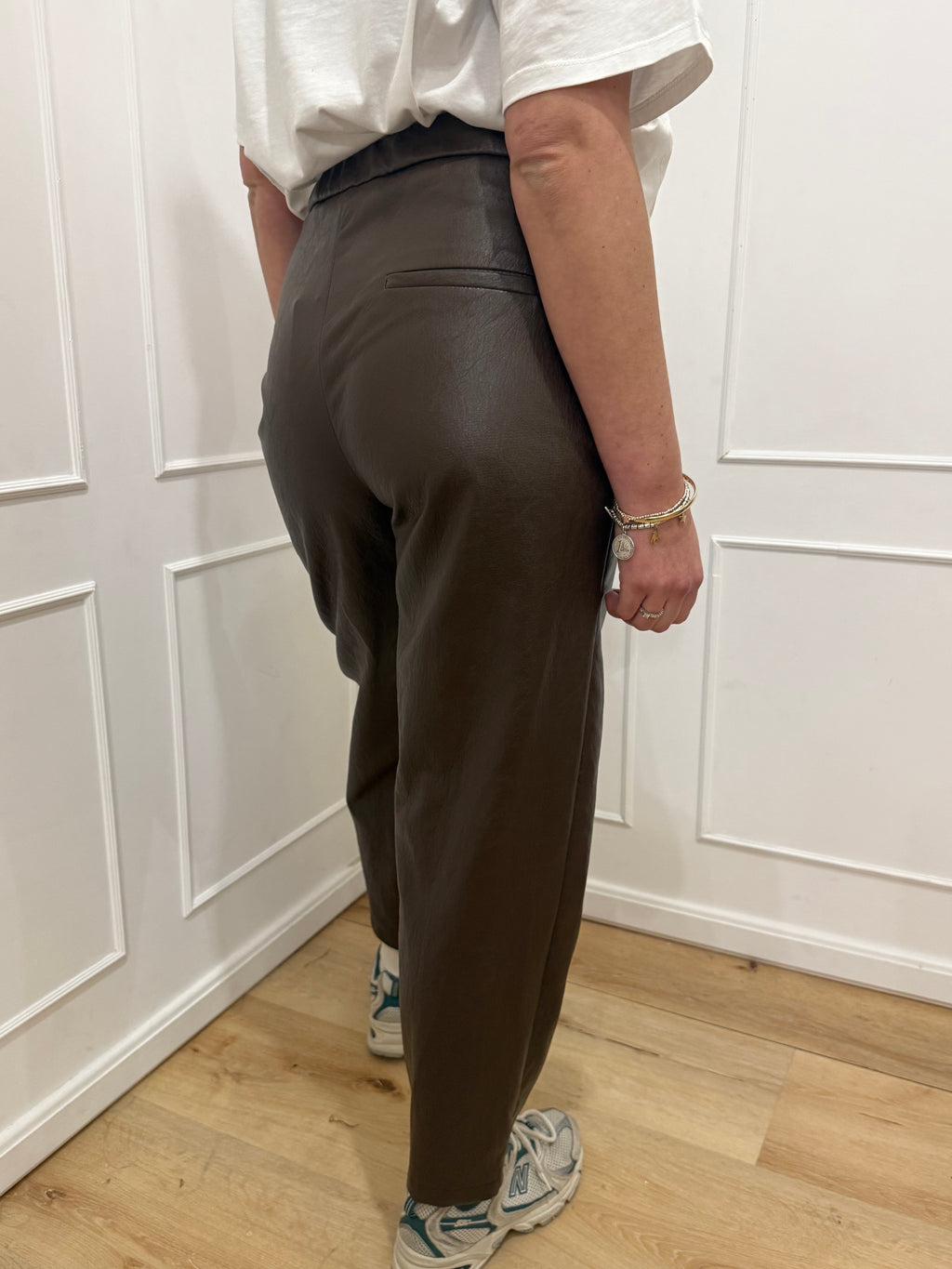 Pantalone ecopelle marrone Vicolo
