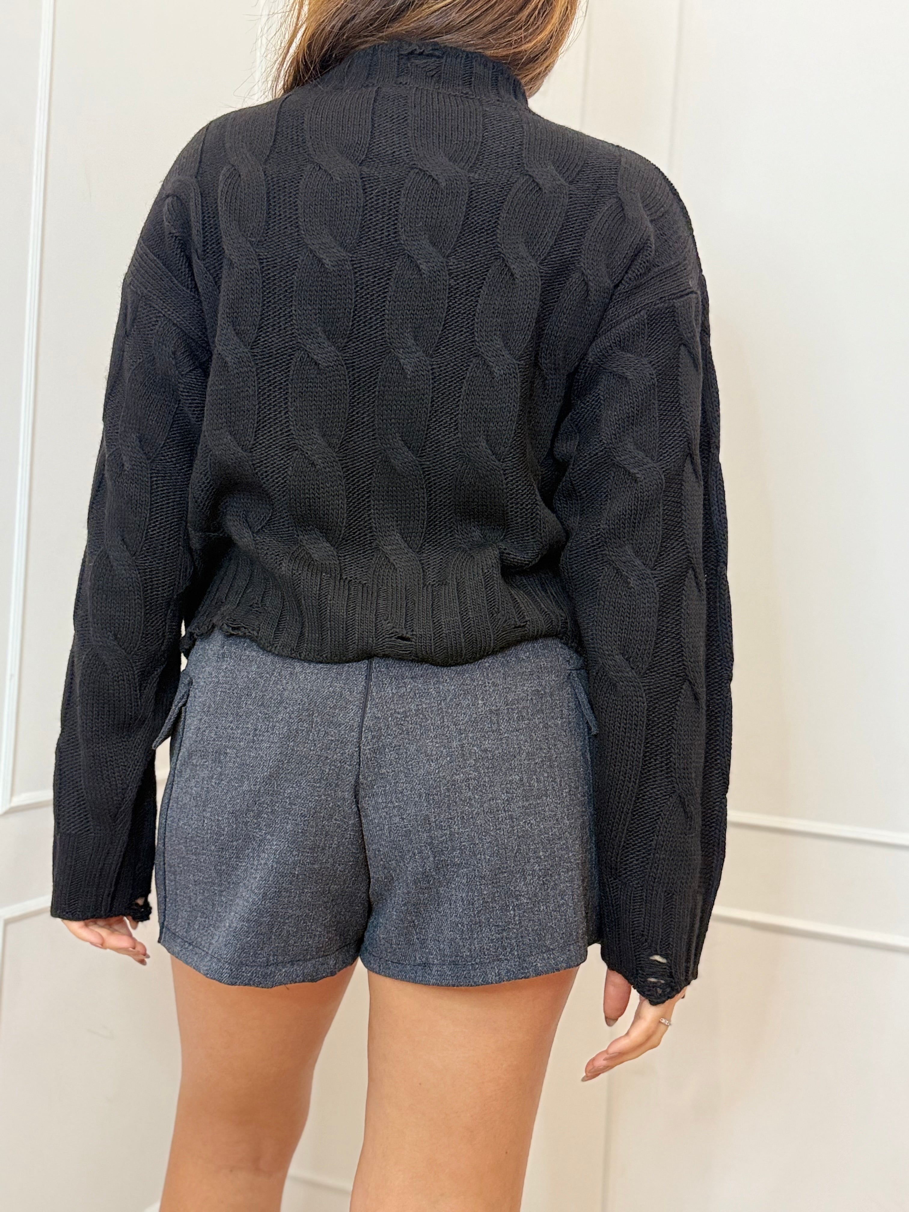 Maglia paricollo corta con trecce e rotture Hinnominate