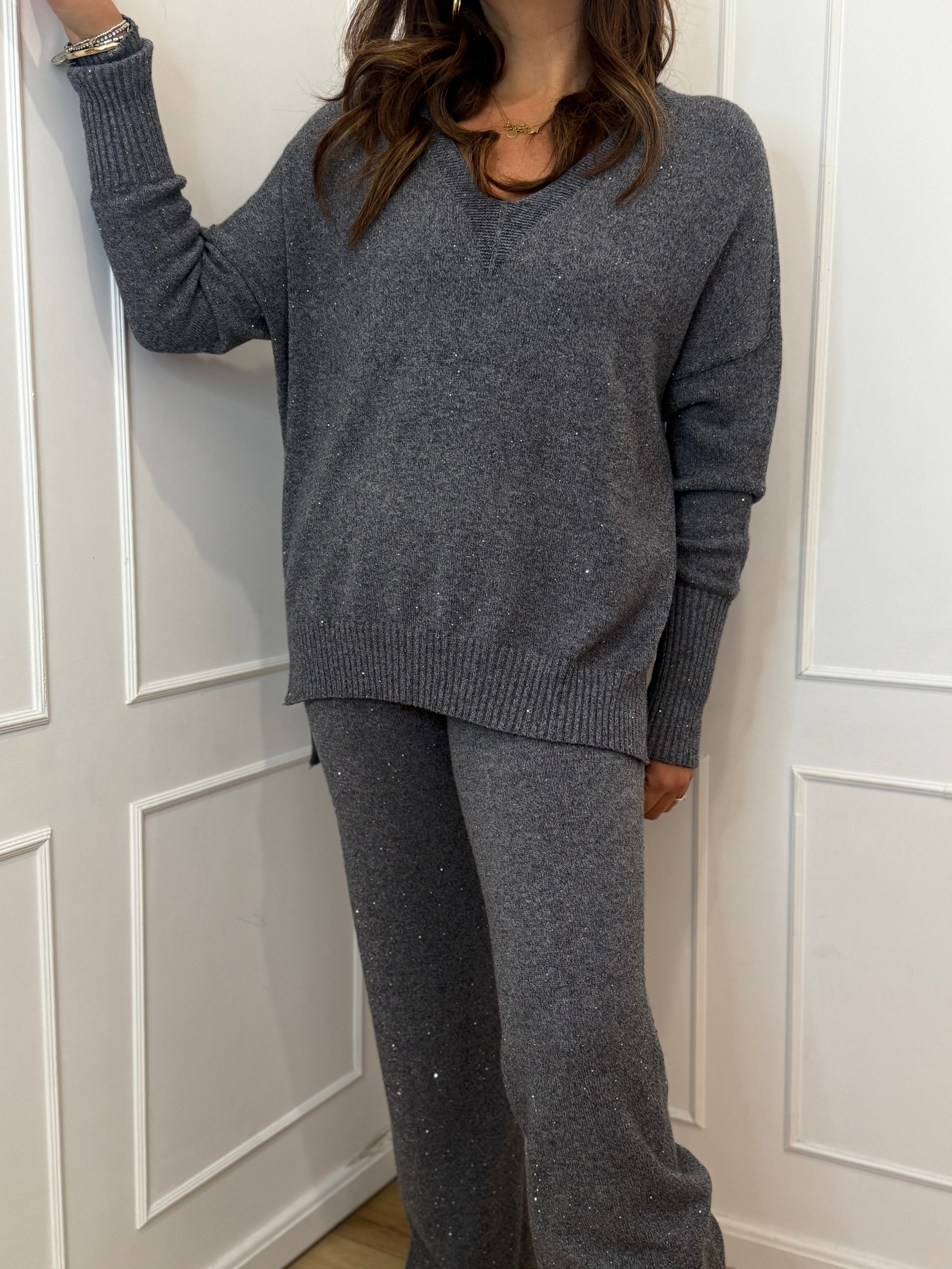 Maglia scollo V over strass kontatto