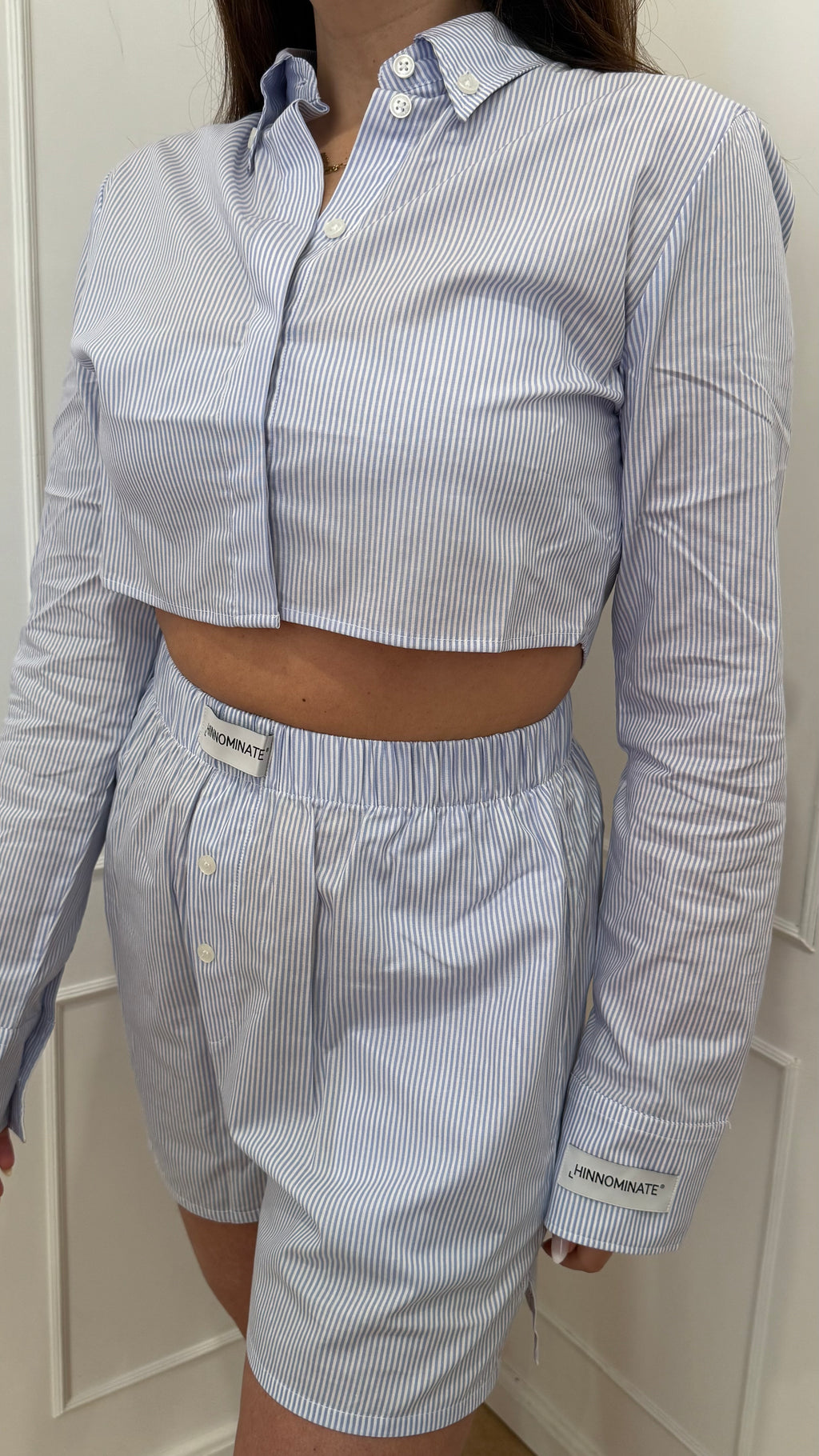 Camicia corta rigata in cotone azzurra Hinnominate
