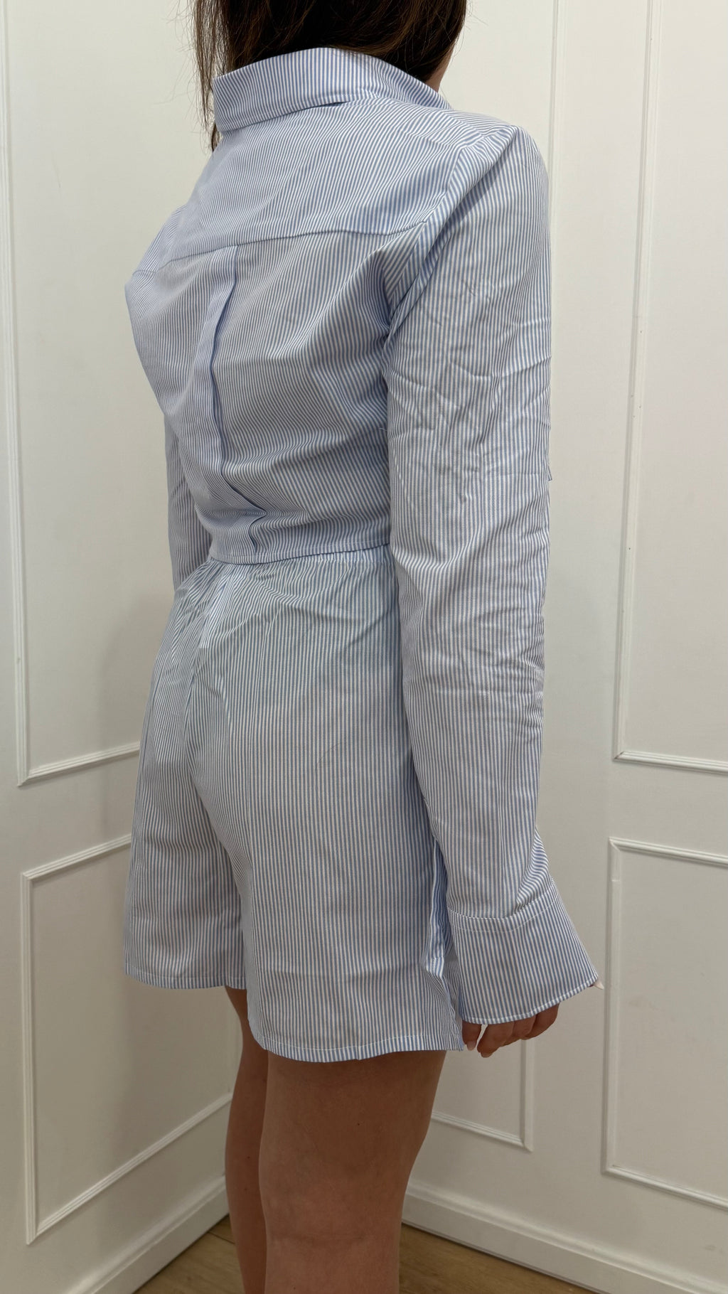 Camicia corta rigata in cotone azzurra Hinnominate