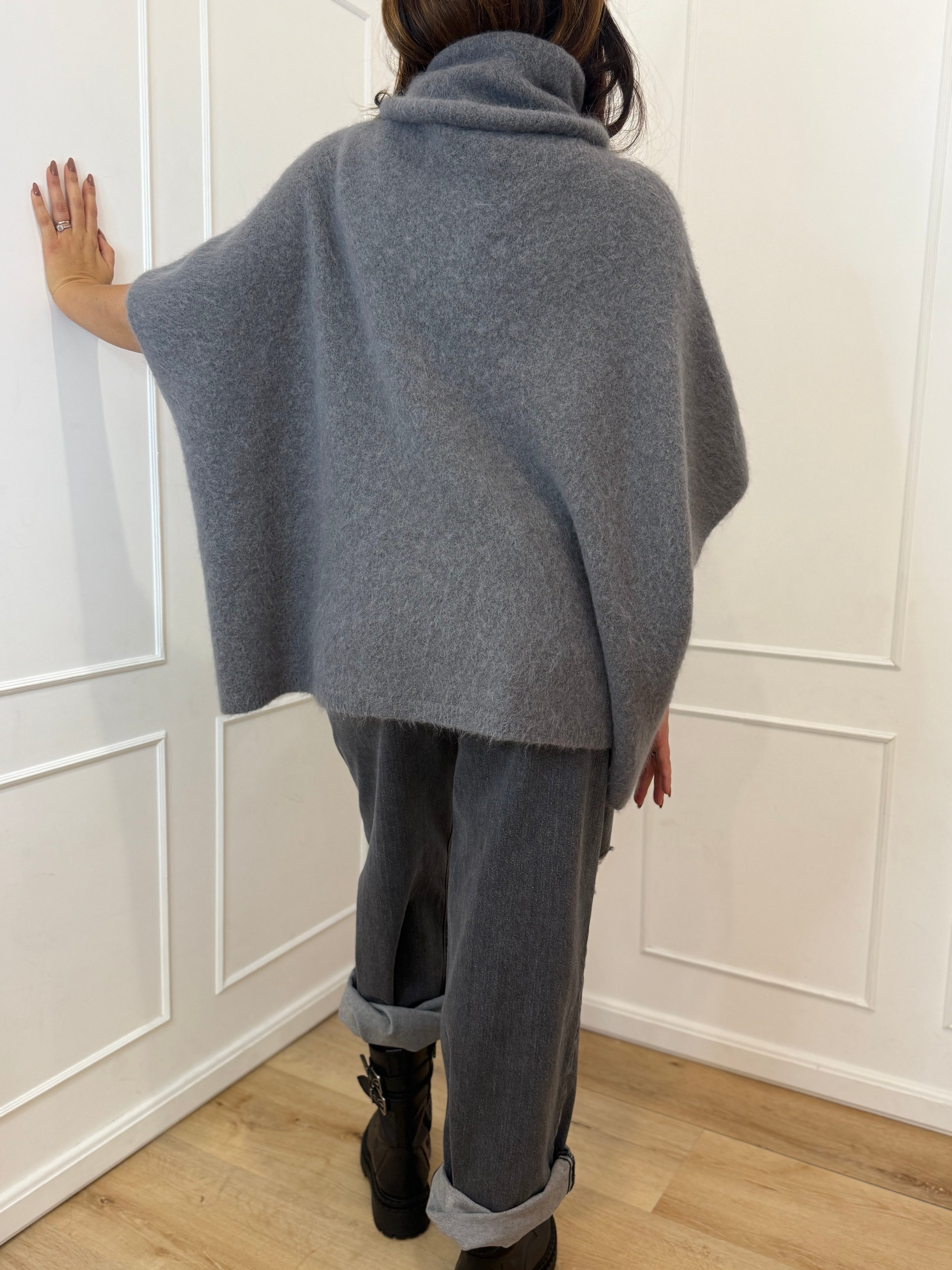 Maglia over collo ciambella kontatto