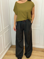 Pantalone pieghe kontatto