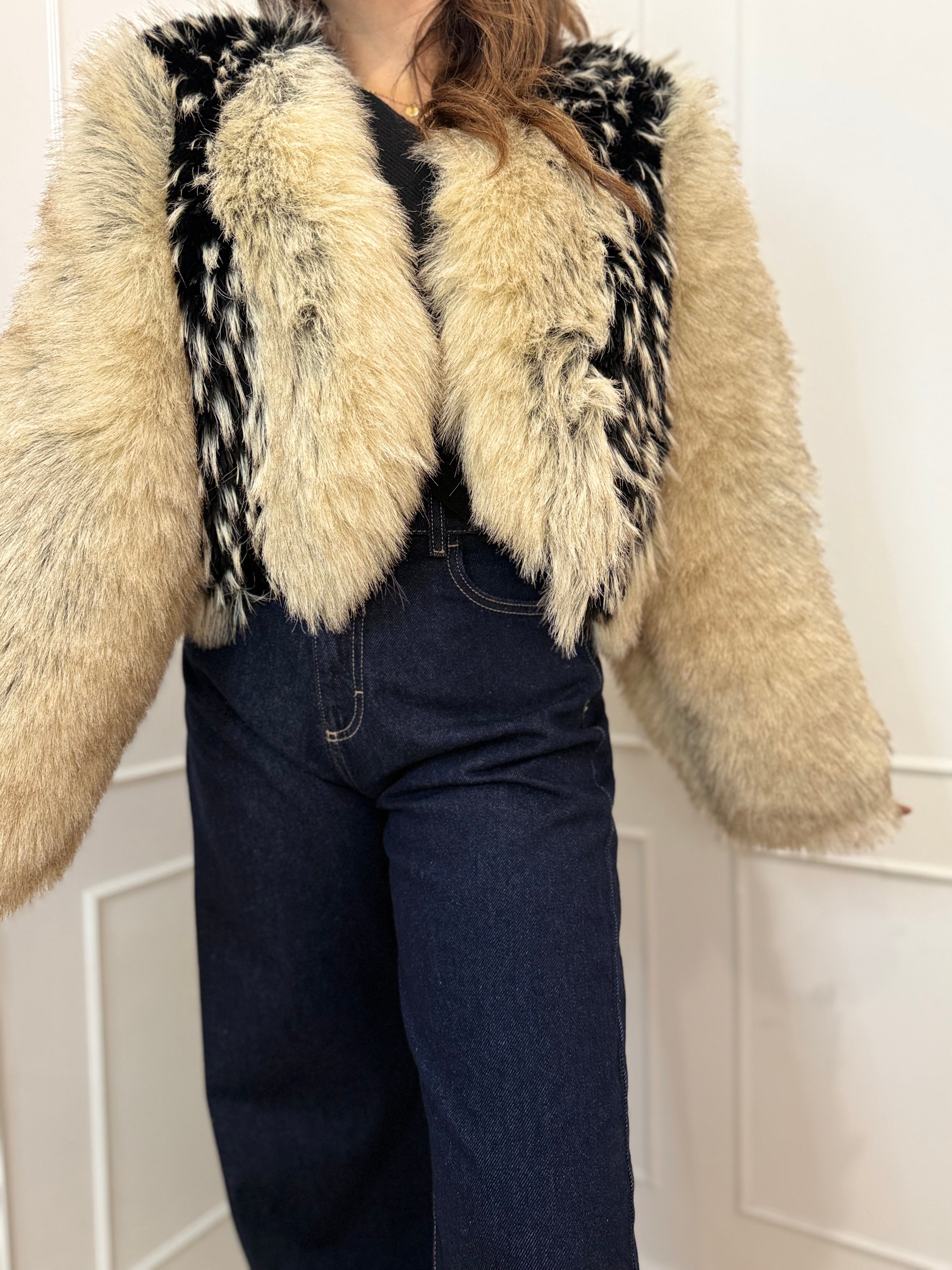 Ecofur black&white Le Voliere