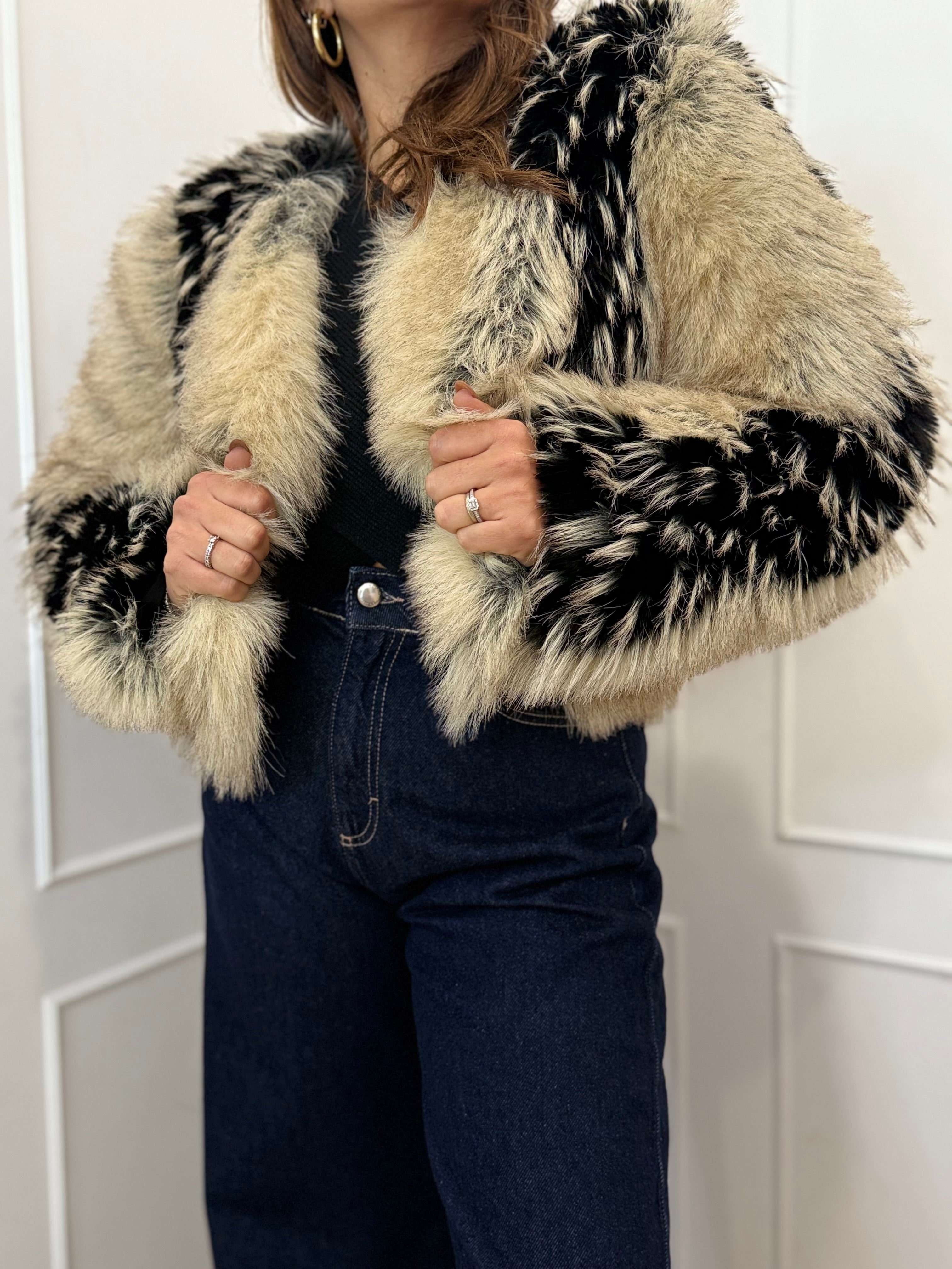 Ecofur black&white Le Voliere