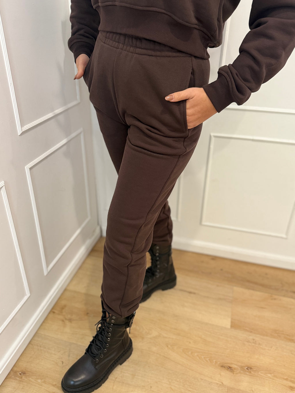 Pantalone basico con elastico al fondo Hinnominate