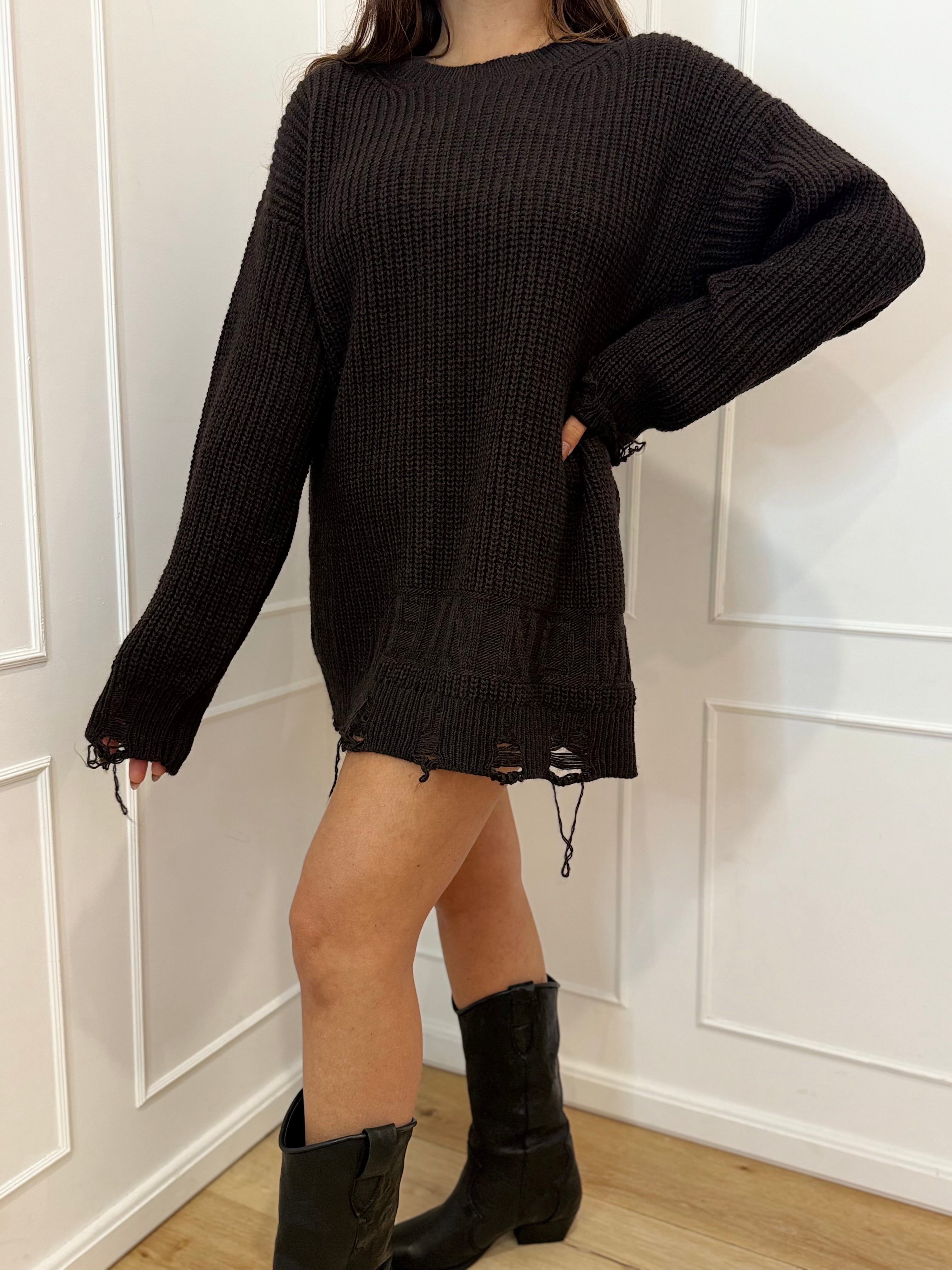 Maglia over paricollo perlata moro con rotture Hinnominate