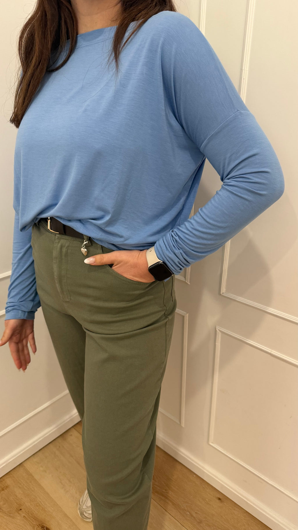 Blusa over celeste kontatto