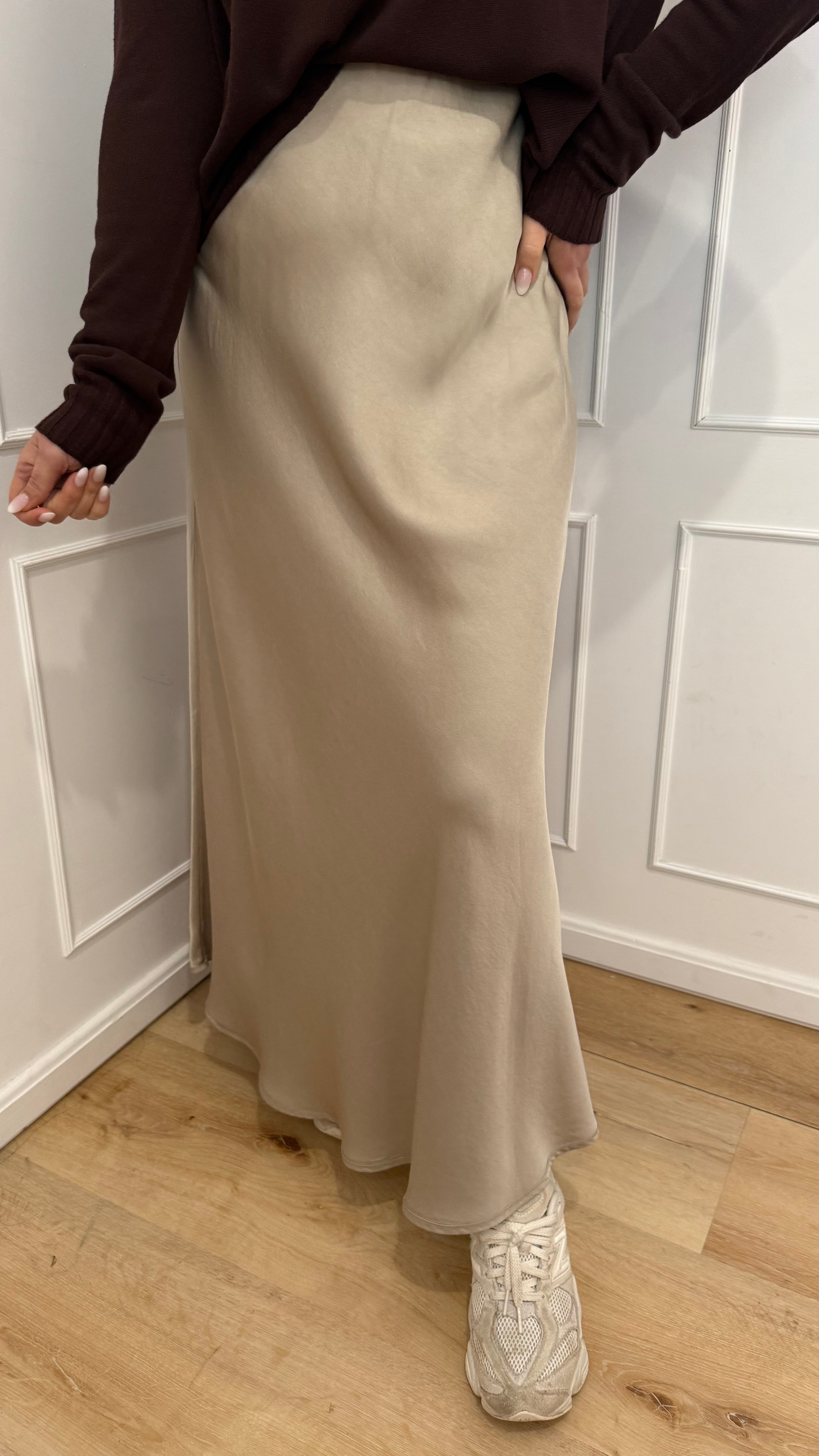 Gonna in raso beige Susy Mix
