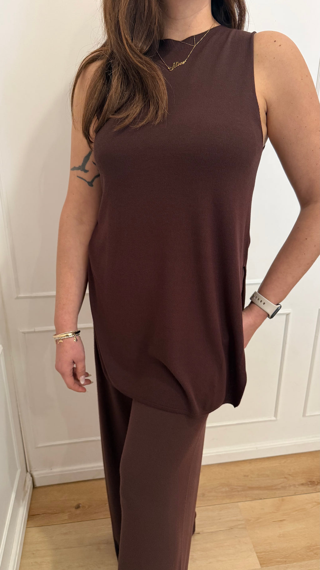 Gilet lungo spacchi cioccolato kontatto