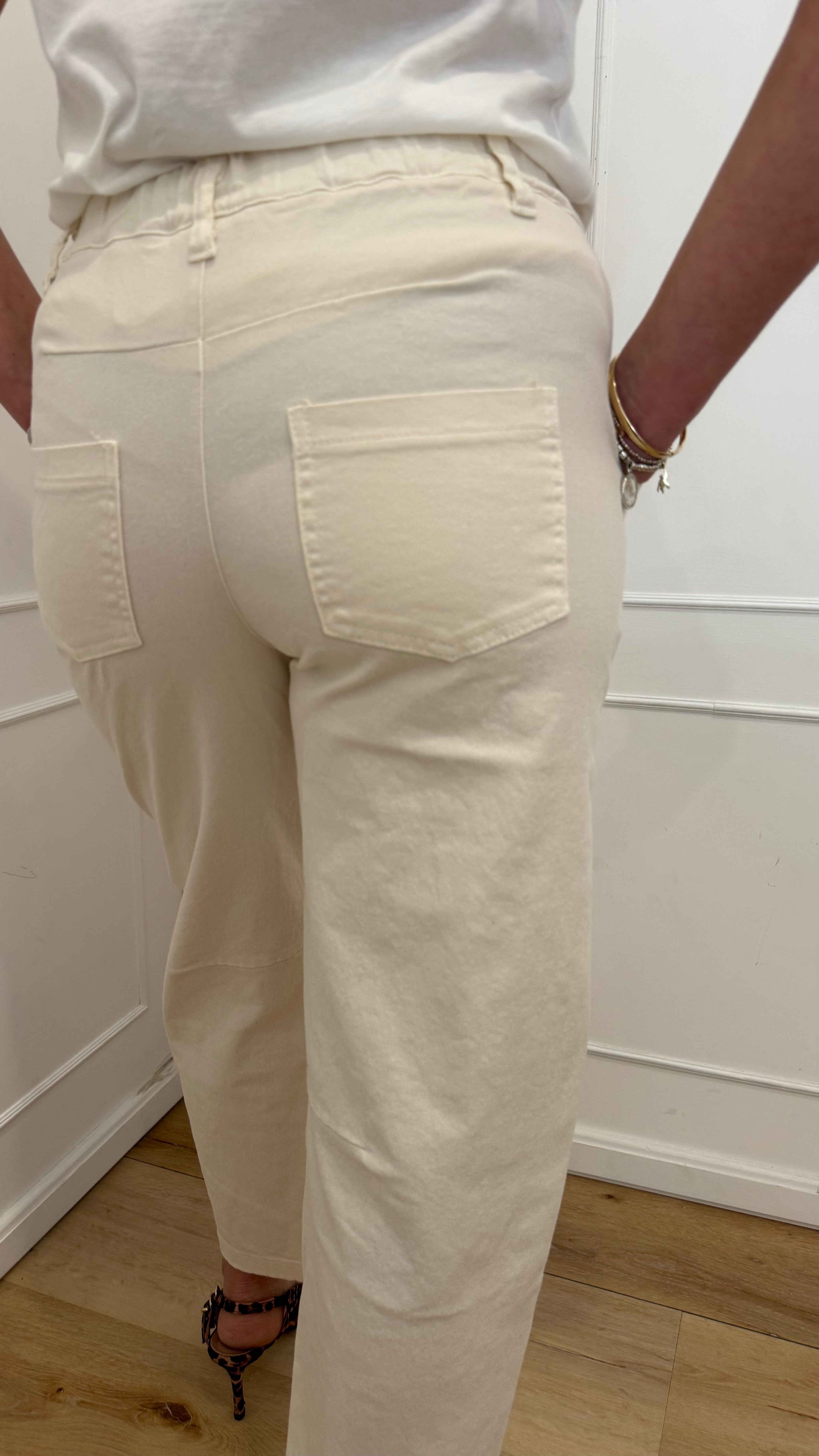 Pantalone vita bassa barrel burro kontatto