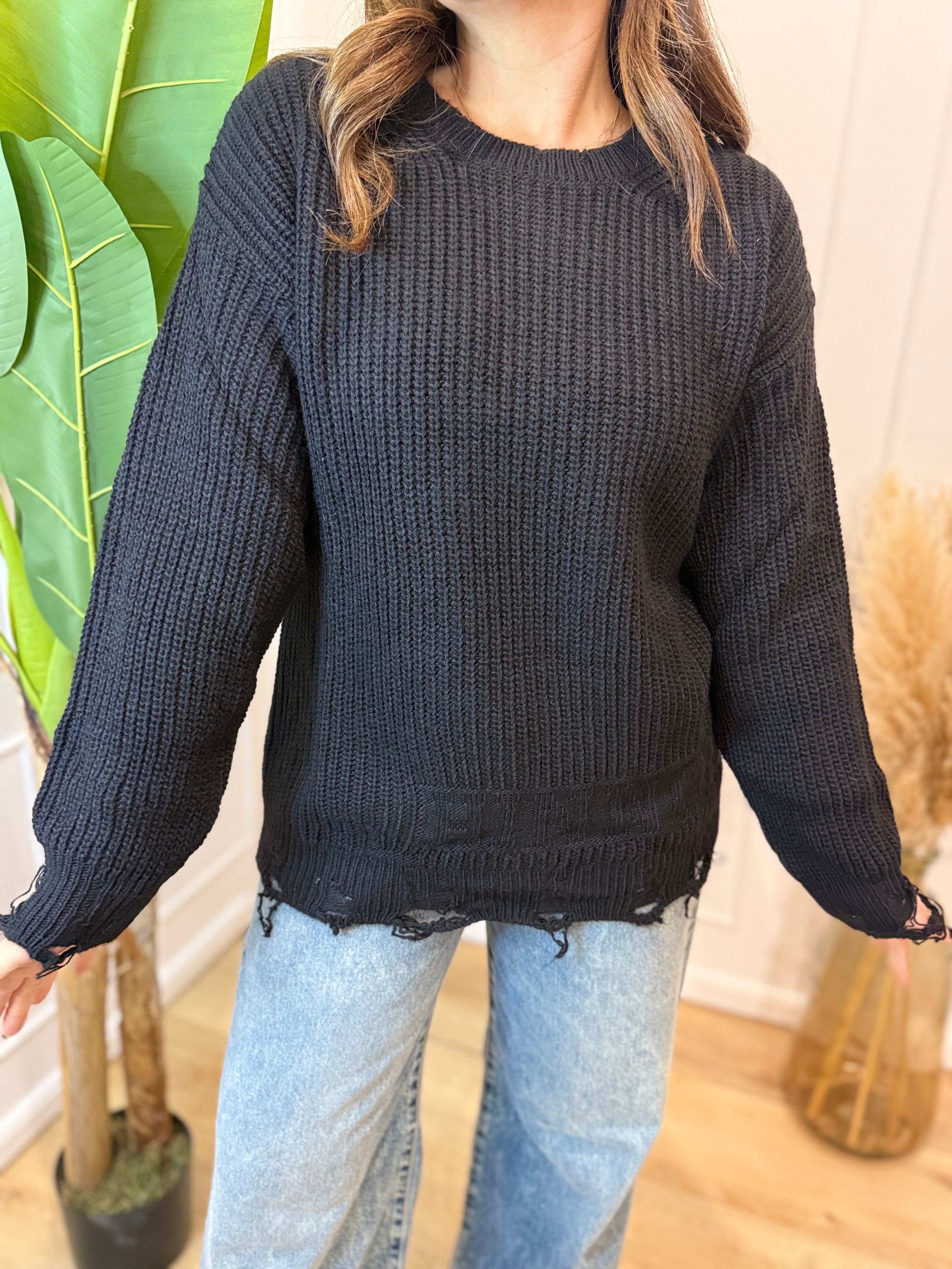 Maglia over paricollo perlata nera con rotture Hinnominate